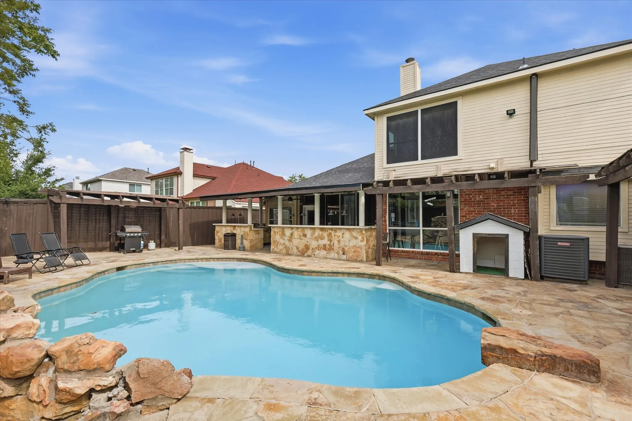 Single Family Residence For Sale in Dallas County , 4417 Teal Court, Sachse, Texas 75048, 5 Bedrooms, 5 Bathrooms, 2 Garage spaces, 3,138 Sqft, built in 2002, Preowned, Price $628,000, mls#21261807, Real Estate Agent in Sachse, Homes For Sale in Dallas county, Homes For Sale in Sachse, Realtor in Sachse Texas, Real Estate Brokerage Independent Realty Texas, Luminita Cordes Realtor