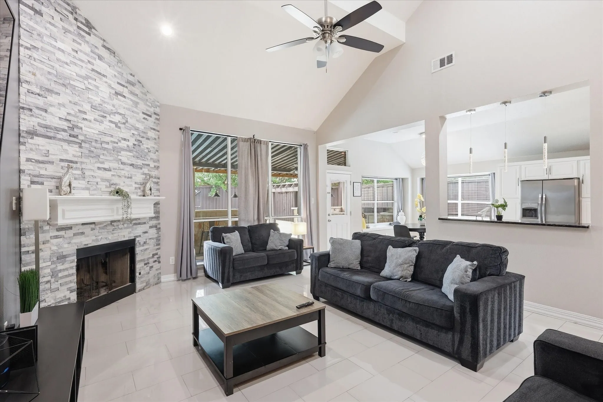 Single Family Residence For Sale in Dallas County , 4417 Teal Court, Sachse, Texas 75048, 5 Bedrooms, 5 Bathrooms, 2 Garage spaces, 3,138 Sqft, built in 2002, Preowned, Price $628,000, mls#21261807, Real Estate Agent in Sachse, Homes For Sale in Dallas county, Homes For Sale in Sachse, Realtor in Sachse Texas, Real Estate Brokerage Independent Realty Texas, Luminita Cordes Realtor