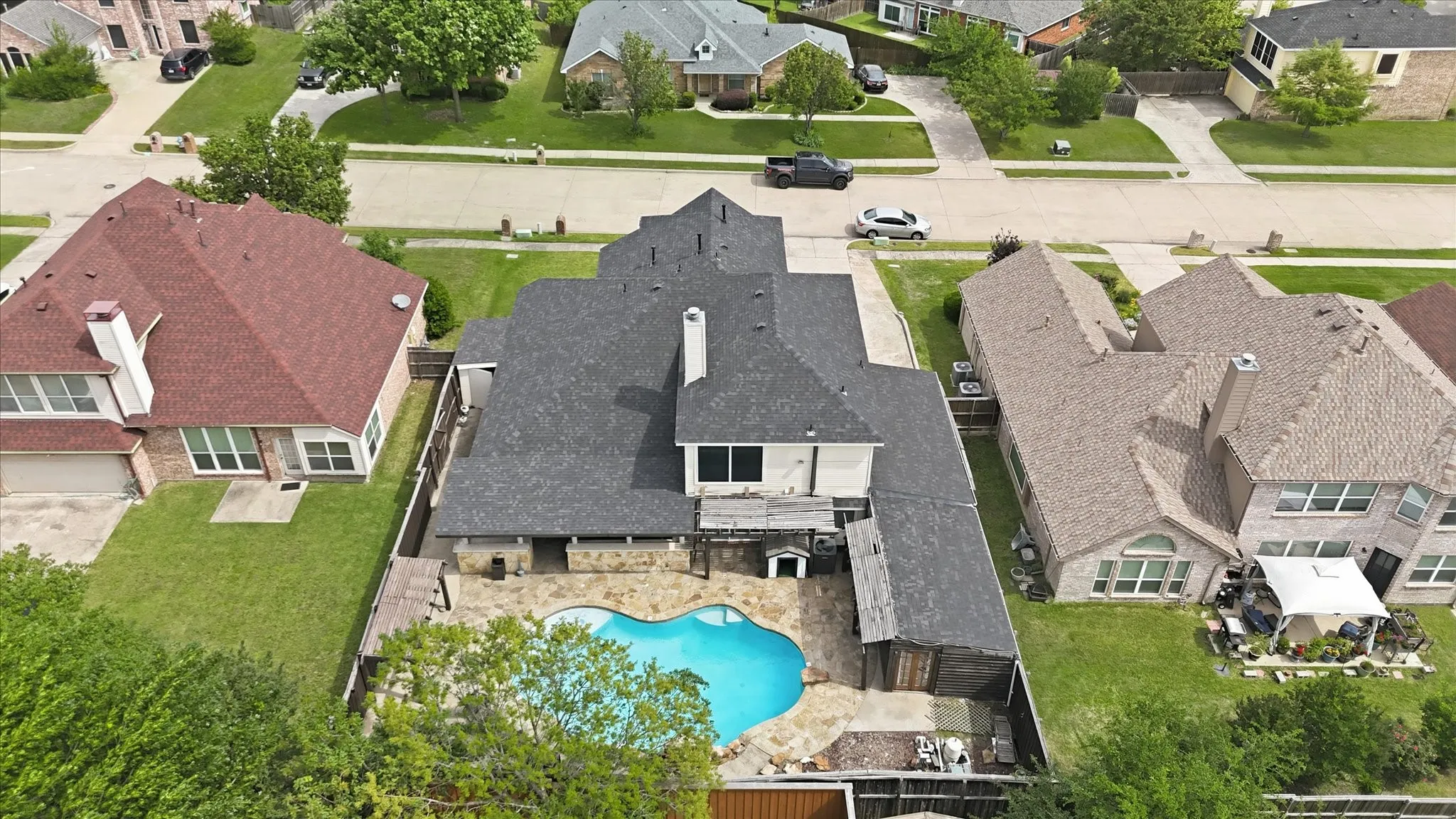 Single Family Residence For Sale in Dallas County , 4417 Teal Court, Sachse, Texas 75048, 5 Bedrooms, 5 Bathrooms, 2 Garage spaces, 3,138 Sqft, built in 2002, Preowned, Price $628,000, mls#21261807, Real Estate Agent in Sachse, Homes For Sale in Dallas county, Homes For Sale in Sachse, Realtor in Sachse Texas, Real Estate Brokerage Independent Realty Texas, Luminita Cordes Realtor