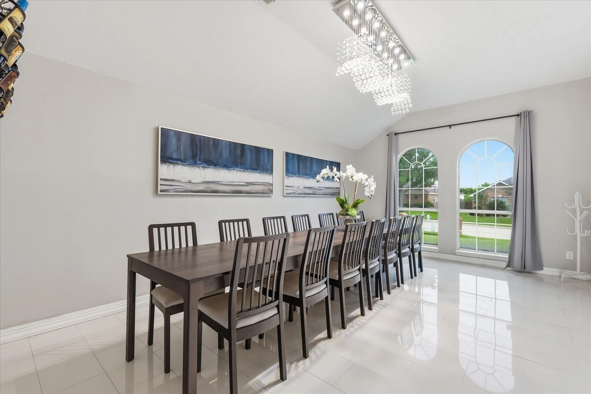 Single Family Residence For Sale in Dallas County , 4417 Teal Court, Sachse, Texas 75048, 5 Bedrooms, 5 Bathrooms, 2 Garage spaces, 3,138 Sqft, built in 2002, Preowned, Price $628,000, mls#21261807, Real Estate Agent in Sachse, Homes For Sale in Dallas county, Homes For Sale in Sachse, Realtor in Sachse Texas, Real Estate Brokerage Independent Realty Texas, Luminita Cordes Realtor