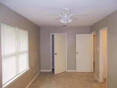 Duplex For Rent in Ellis County , 1504 Cardinal Drive, Ennis, Texas 75119, 2 Bedroom, 1 Bathroom, 1 Garage spaces, 1,016 Sqft, built in 1983, mls#21261933, Real Estate Agent in Ennis, Homes For Rent in Ellis county, Homes For Rent in Ennis, Realtor in Ennis Texas, Real Estate Brokerage Independent Realty Texas, Luminita Cordes Realtor