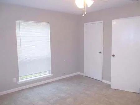 Duplex For Rent in Ellis County , 1504 Cardinal Drive, Ennis, Texas 75119, 2 Bedroom, 1 Bathroom, 1 Garage spaces, 1,016 Sqft, built in 1983, mls#21261933, Real Estate Agent in Ennis, Homes For Rent in Ellis county, Homes For Rent in Ennis, Realtor in Ennis Texas, Real Estate Brokerage Independent Realty Texas, Luminita Cordes Realtor