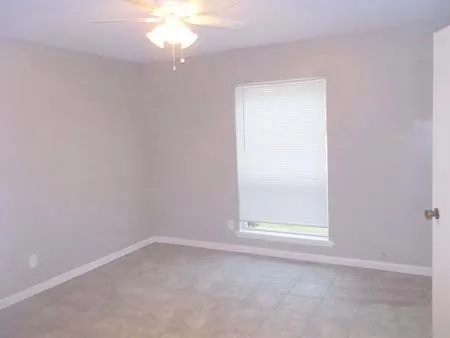 Duplex For Rent in Ellis County , 1504 Cardinal Drive, Ennis, Texas 75119, 2 Bedroom, 1 Bathroom, 1 Garage spaces, 1,016 Sqft, built in 1983, mls#21261933, Real Estate Agent in Ennis, Homes For Rent in Ellis county, Homes For Rent in Ennis, Realtor in Ennis Texas, Real Estate Brokerage Independent Realty Texas, Luminita Cordes Realtor