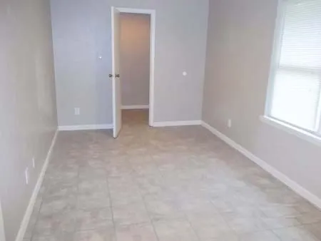 Duplex For Rent in Ellis County , 1504 Cardinal Drive, Ennis, Texas 75119, 2 Bedroom, 1 Bathroom, 1 Garage spaces, 1,016 Sqft, built in 1983, mls#21261933, Real Estate Agent in Ennis, Homes For Rent in Ellis county, Homes For Rent in Ennis, Realtor in Ennis Texas, Real Estate Brokerage Independent Realty Texas, Luminita Cordes Realtor