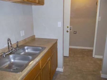 Duplex For Rent in Ellis County , 1504 Cardinal Drive, Ennis, Texas 75119, 2 Bedroom, 1 Bathroom, 1 Garage spaces, 1,016 Sqft, built in 1983, mls#21261933, Real Estate Agent in Ennis, Homes For Rent in Ellis county, Homes For Rent in Ennis, Realtor in Ennis Texas, Real Estate Brokerage Independent Realty Texas, Luminita Cordes Realtor