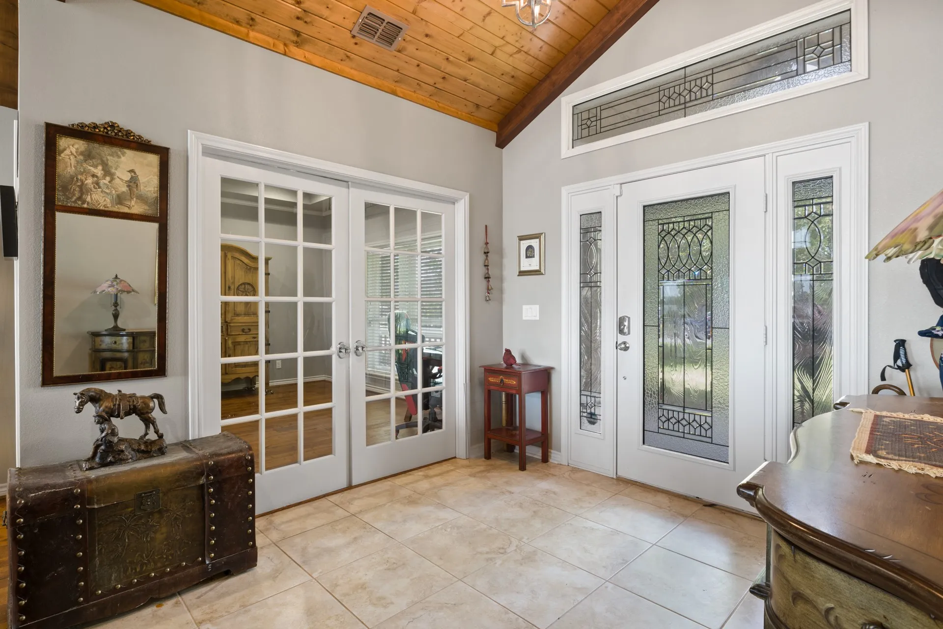 Single Family Residence For Sale in Titus County , 398 Private Road 2939, Pittsburg, Texas 75686, 3 Bedrooms, 3 Bathrooms, 3 Garage spaces, 2,751 Sqft, built in 2017, Price $1,300,000, mls#21261474, Real Estate Agent in Pittsburg, Homes For Sale in Titus county, Homes For Sale in Pittsburg, Realtor in Pittsburg Texas, Real Estate Brokerage Independent Realty Texas, Luminita Cordes Realtor