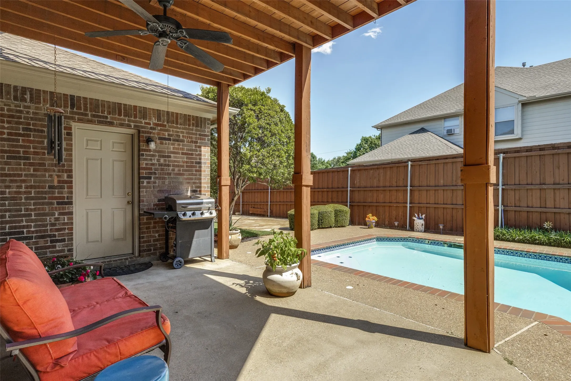 Single Family Residence For Sale in Collin County , 206 Sweetgum Drive, Murphy, Texas 75094, 4 Bedroom, 4 Bathroom, 3 Garage spaces, 3,512 Sqft, built in 1999, mls#21261945, Real Estate Agent in Murphy, Homes For Sale in Collin county, Homes For Sale in Murphy, Realtor in Murphy Texas, Real Estate Brokerage Independent Realty Texas, Luminita Cordes Realtor