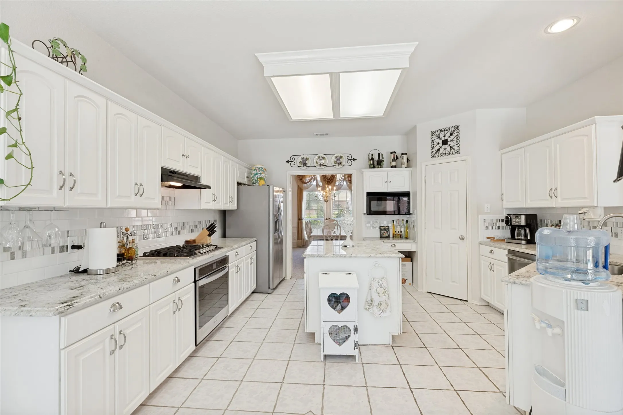 Single Family Residence For Sale in Collin County , 206 Sweetgum Drive, Murphy, Texas 75094, 4 Bedroom, 4 Bathroom, 3 Garage spaces, 3,512 Sqft, built in 1999, mls#21261945, Real Estate Agent in Murphy, Homes For Sale in Collin county, Homes For Sale in Murphy, Realtor in Murphy Texas, Real Estate Brokerage Independent Realty Texas, Luminita Cordes Realtor