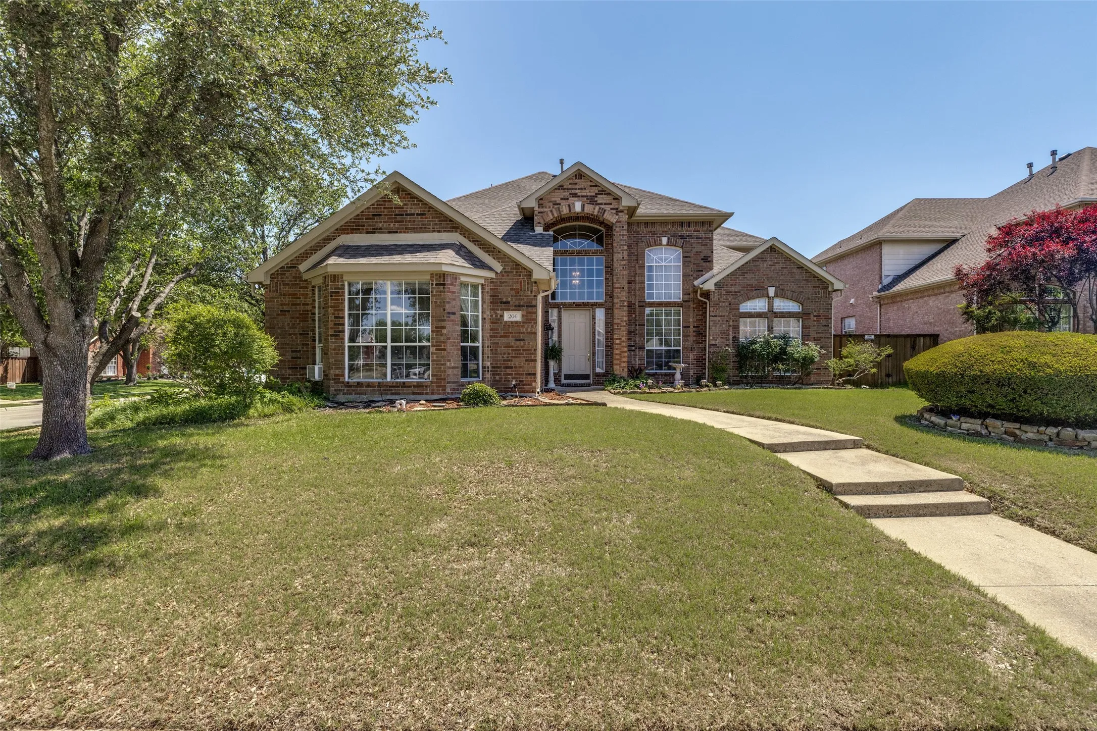 Single Family Residence For Sale in Collin County , 206 Sweetgum Drive, Murphy, Texas 75094, 4 Bedroom, 4 Bathroom, 3 Garage spaces, 3,512 Sqft, built in 1999, mls#21261945, Real Estate Agent in Murphy, Homes For Sale in Collin county, Homes For Sale in Murphy, Realtor in Murphy Texas, Real Estate Brokerage Independent Realty Texas, Luminita Cordes Realtor