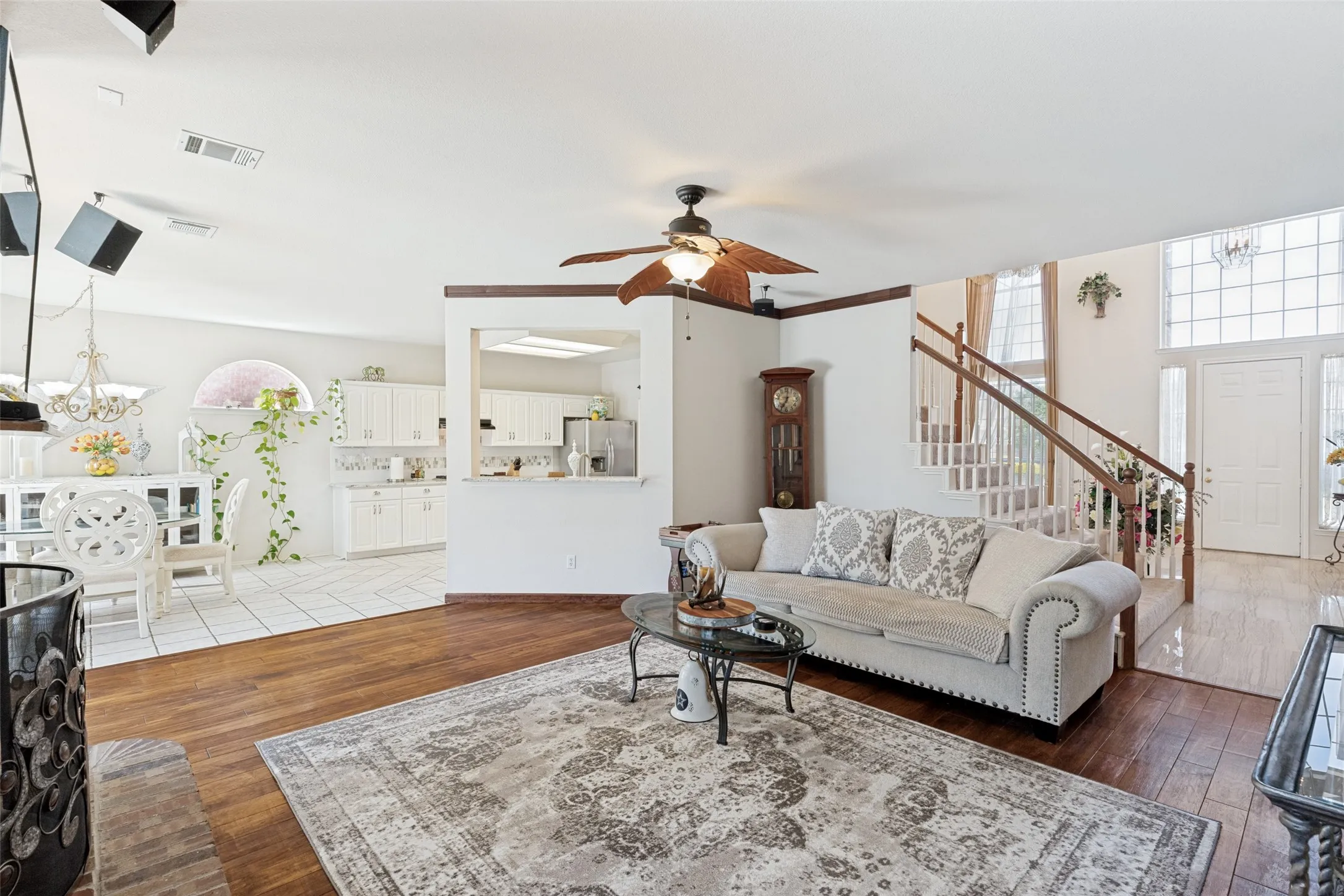 Single Family Residence For Sale in Collin County , 206 Sweetgum Drive, Murphy, Texas 75094, 4 Bedroom, 4 Bathroom, 3 Garage spaces, 3,512 Sqft, built in 1999, mls#21261945, Real Estate Agent in Murphy, Homes For Sale in Collin county, Homes For Sale in Murphy, Realtor in Murphy Texas, Real Estate Brokerage Independent Realty Texas, Luminita Cordes Realtor