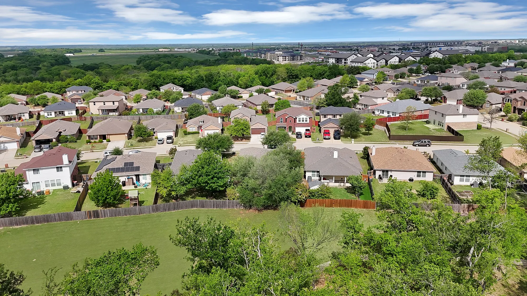 Single Family Residence For Sale in Collin County , 1405 Oak Hollow Lane, Anna, Texas 75409, 3 Bedroom, 2 Bathroom, 2 Garage spaces, 1,620 Sqft, built in 2004, mls#21261920, Real Estate Agent in Anna, Homes For Sale in Collin county, Homes For Sale in Anna, Realtor in Anna Texas, Real Estate Brokerage Independent Realty Texas, Luminita Cordes Realtor