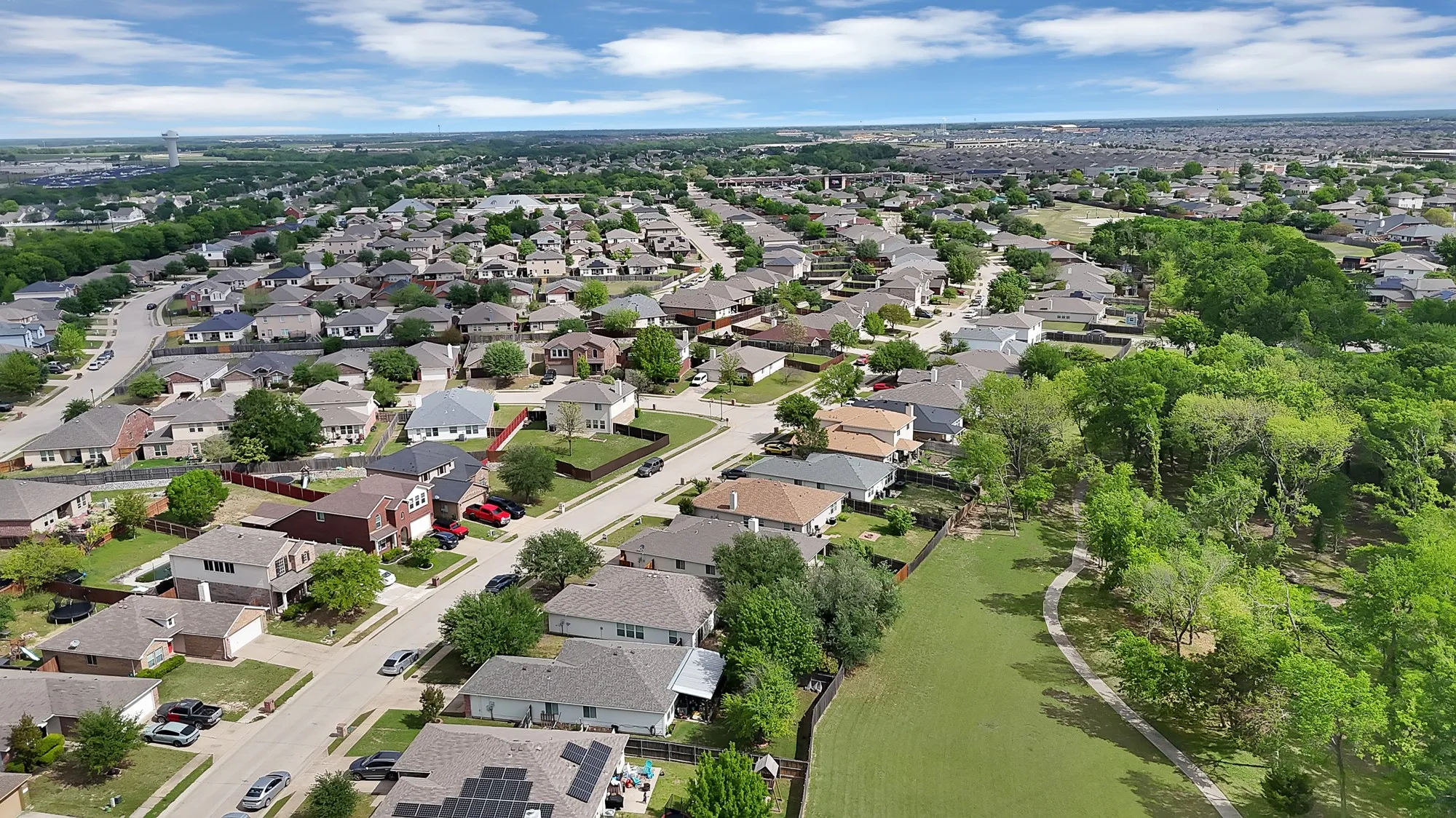 Single Family Residence For Sale in Collin County , 1405 Oak Hollow Lane, Anna, Texas 75409, 3 Bedroom, 2 Bathroom, 2 Garage spaces, 1,620 Sqft, built in 2004, mls#21261920, Real Estate Agent in Anna, Homes For Sale in Collin county, Homes For Sale in Anna, Realtor in Anna Texas, Real Estate Brokerage Independent Realty Texas, Luminita Cordes Realtor