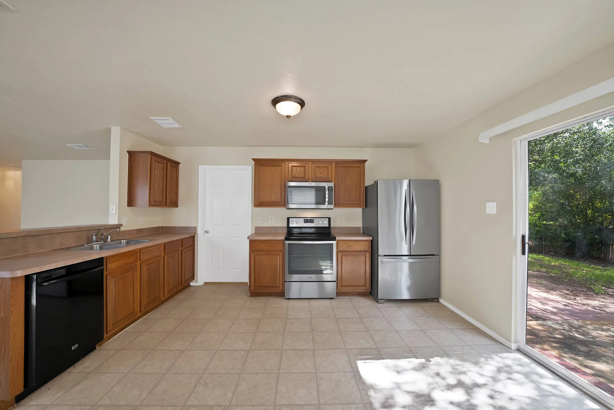 Single Family Residence For Sale in Collin County , 1405 Oak Hollow Lane, Anna, Texas 75409, 3 Bedroom, 2 Bathroom, 2 Garage spaces, 1,620 Sqft, built in 2004, mls#21261920, Real Estate Agent in Anna, Homes For Sale in Collin county, Homes For Sale in Anna, Realtor in Anna Texas, Real Estate Brokerage Independent Realty Texas, Luminita Cordes Realtor
