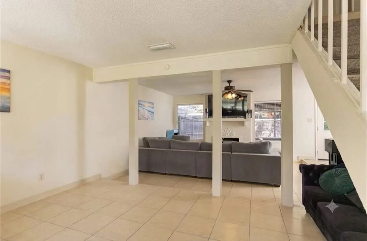 Townhouse For Sale in Dallas County , 4806 Rollingwood Court, Garland, Texas 75043, 3 Bedroom, 3 Bathroom, Garage spaces, 1,582 Sqft, built in 1973, mls#21261969, Real Estate Agent in Garland, Homes For Sale in Dallas county, Homes For Sale in Garland, Realtor in Garland Texas, Real Estate Brokerage Independent Realty Texas, Luminita Cordes Realtor