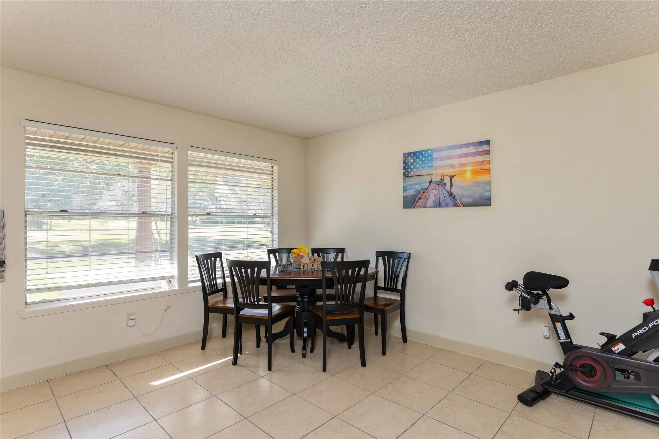 Townhouse For Sale in Dallas County , 4806 Rollingwood Court, Garland, Texas 75043, 3 Bedroom, 3 Bathroom, Garage spaces, 1,582 Sqft, built in 1973, mls#21261969, Real Estate Agent in Garland, Homes For Sale in Dallas county, Homes For Sale in Garland, Realtor in Garland Texas, Real Estate Brokerage Independent Realty Texas, Luminita Cordes Realtor