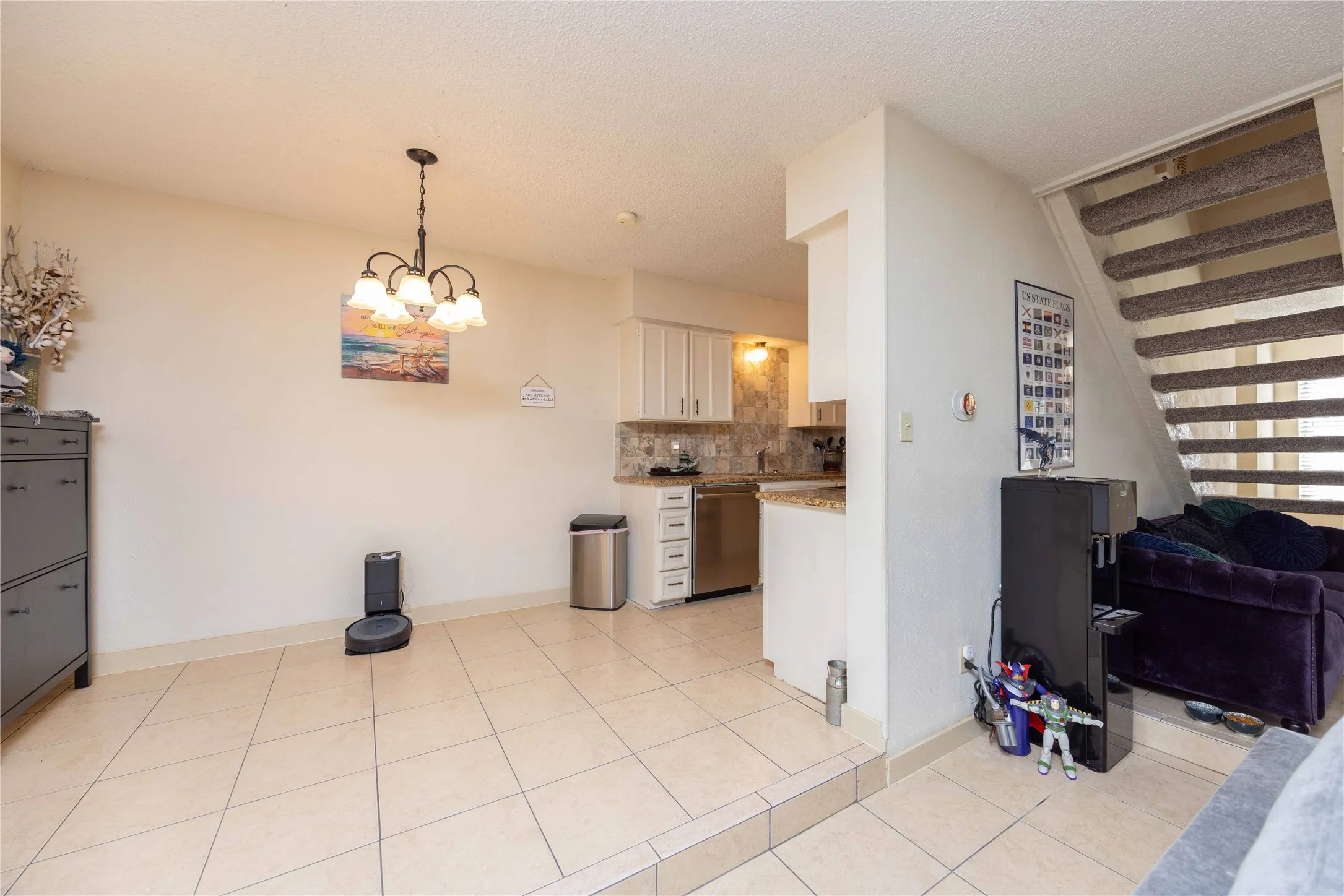 Townhouse For Sale in Dallas County , 4806 Rollingwood Court, Garland, Texas 75043, 3 Bedroom, 3 Bathroom, Garage spaces, 1,582 Sqft, built in 1973, mls#21261969, Real Estate Agent in Garland, Homes For Sale in Dallas county, Homes For Sale in Garland, Realtor in Garland Texas, Real Estate Brokerage Independent Realty Texas, Luminita Cordes Realtor