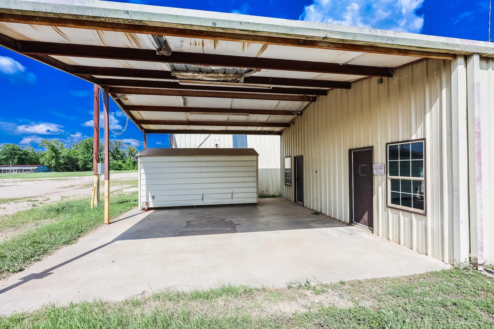 Industrial For Sale in Panola County , 2617 ST HWY 79, Carthage, Texas 75633, 0, 0, Garage spaces, 0 Sqft, built in 1985, Preowned, Price $1,150,000, mls#21261854, Real Estate Agent in Carthage, Homes For Sale in Panola county, Homes For Sale in Carthage, Realtor in Carthage Texas, Real Estate Brokerage Independent Realty Texas, Luminita Cordes Realtor