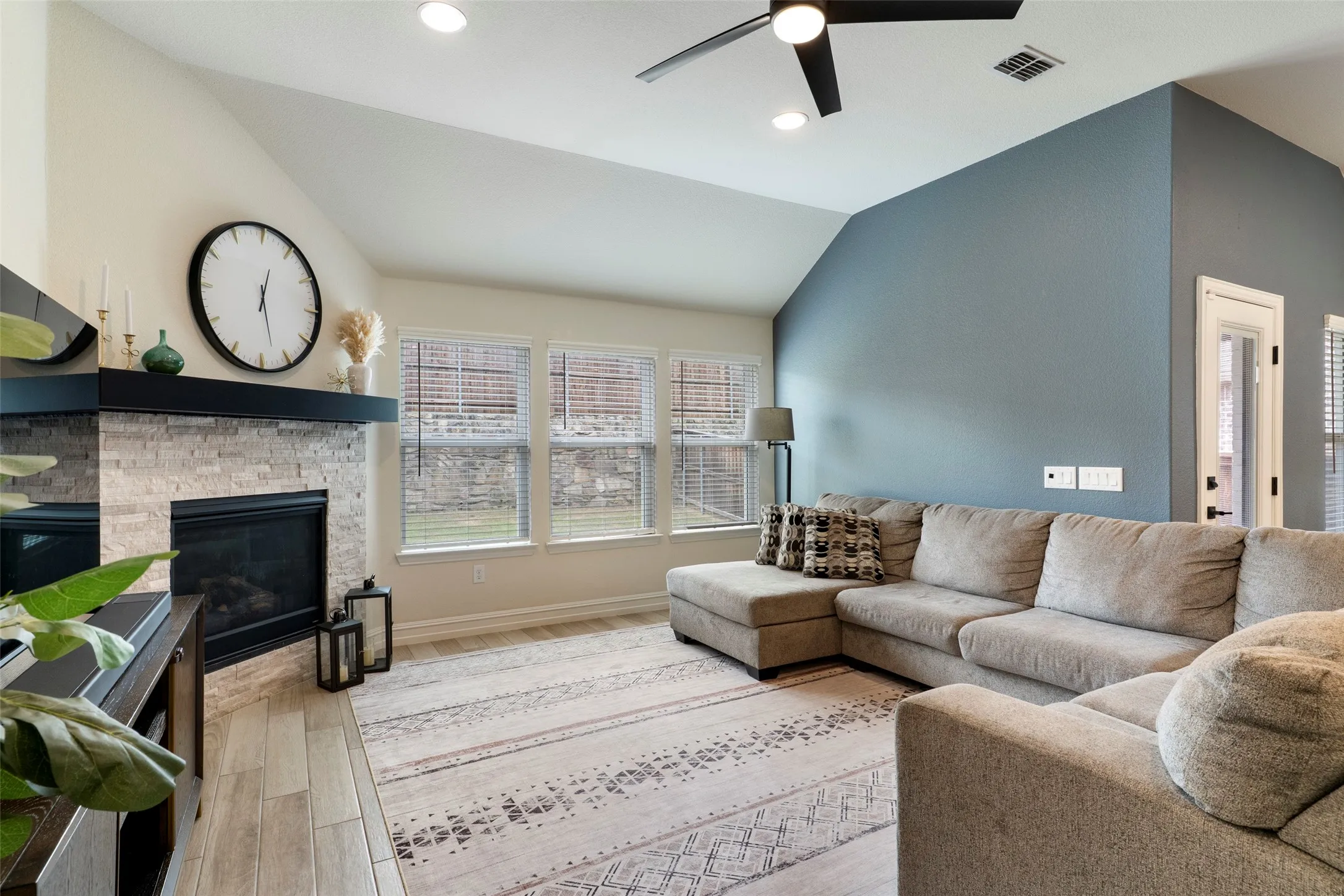 Single Family Residence For Sale in Collin County , 2020 Successful Drive, Wylie, Texas 75098, 3 Bedrooms, 2 Bathrooms, 2 Garage spaces, 2,219 Sqft, built in 2020, Preowned, Price $440,000, mls#21256898, Real Estate Agent in Wylie, Homes For Sale in Collin county, Homes For Sale in Wylie, Realtor in Wylie Texas, Real Estate Brokerage Independent Realty Texas, Luminita Cordes Realtor