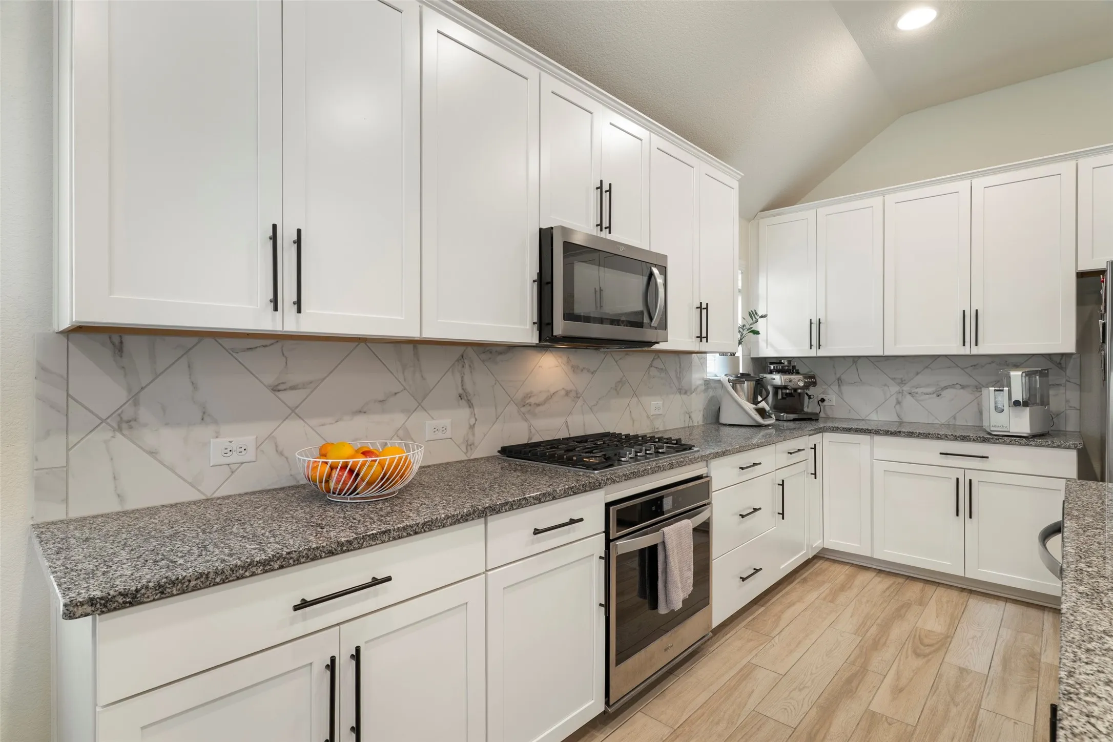 Single Family Residence For Sale in Collin County , 2020 Successful Drive, Wylie, Texas 75098, 3 Bedrooms, 2 Bathrooms, 2 Garage spaces, 2,219 Sqft, built in 2020, Preowned, Price $440,000, mls#21256898, Real Estate Agent in Wylie, Homes For Sale in Collin county, Homes For Sale in Wylie, Realtor in Wylie Texas, Real Estate Brokerage Independent Realty Texas, Luminita Cordes Realtor