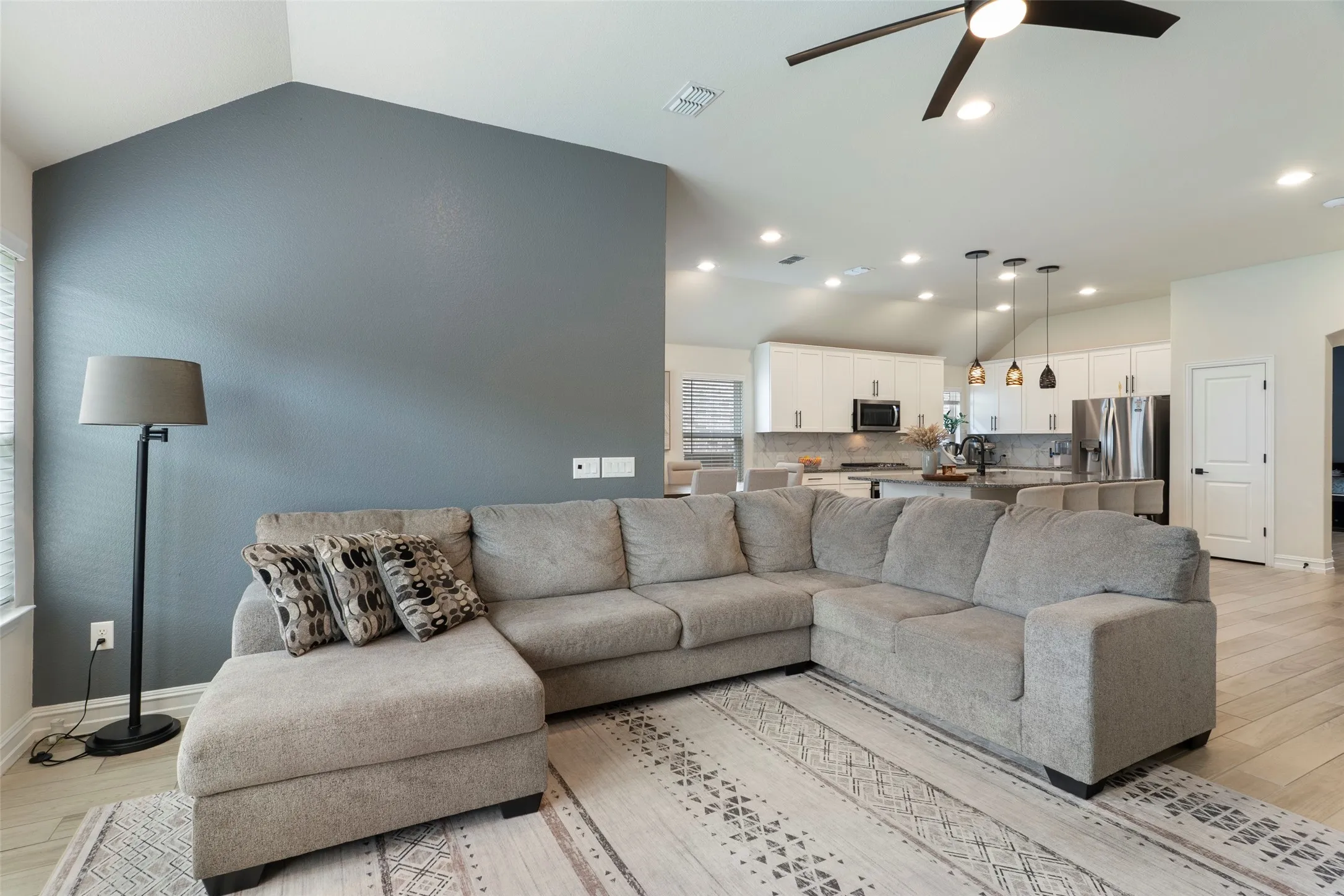 Single Family Residence For Sale in Collin County , 2020 Successful Drive, Wylie, Texas 75098, 3 Bedrooms, 2 Bathrooms, 2 Garage spaces, 2,219 Sqft, built in 2020, Preowned, Price $440,000, mls#21256898, Real Estate Agent in Wylie, Homes For Sale in Collin county, Homes For Sale in Wylie, Realtor in Wylie Texas, Real Estate Brokerage Independent Realty Texas, Luminita Cordes Realtor