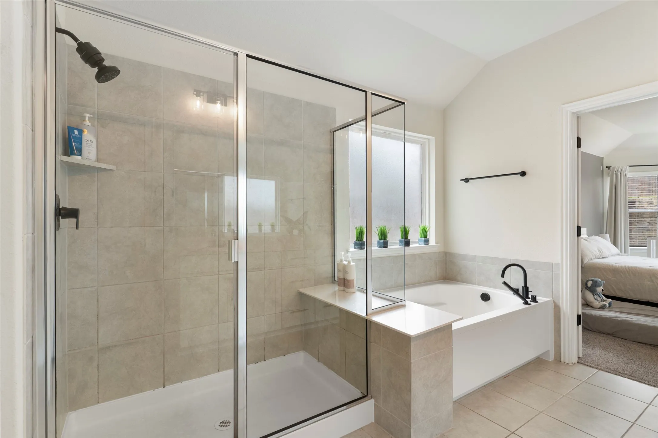 Single Family Residence For Sale in Collin County , 2020 Successful Drive, Wylie, Texas 75098, 3 Bedrooms, 2 Bathrooms, 2 Garage spaces, 2,219 Sqft, built in 2020, Preowned, Price $440,000, mls#21256898, Real Estate Agent in Wylie, Homes For Sale in Collin county, Homes For Sale in Wylie, Realtor in Wylie Texas, Real Estate Brokerage Independent Realty Texas, Luminita Cordes Realtor