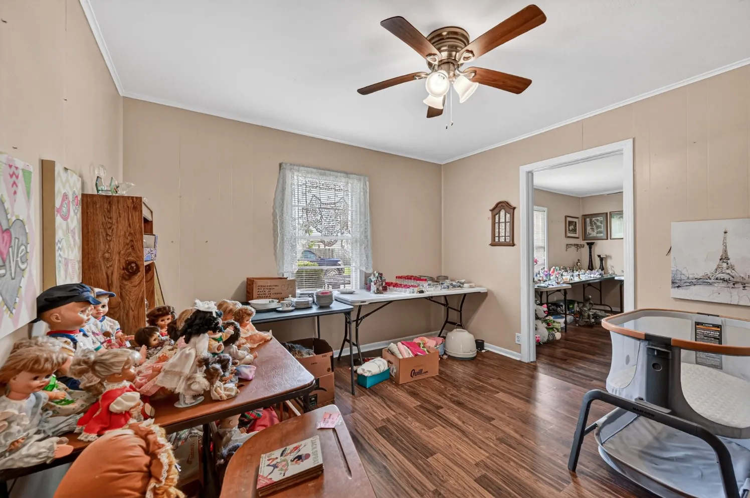 Single Family Residence For Sale in Dallas County , 207 Hood Street, Cedar Hill, Texas 75104, 2 Bedrooms, 1 Bathroom, Garage spaces, 976 Sqft, built in 1954, Preowned, Price $325,000, mls#21261594, Real Estate Agent in Cedar Hill, Homes For Sale in Dallas county, Homes For Sale in Cedar Hill, Realtor in Cedar Hill Texas, Real Estate Brokerage Independent Realty Texas, Luminita Cordes Realtor