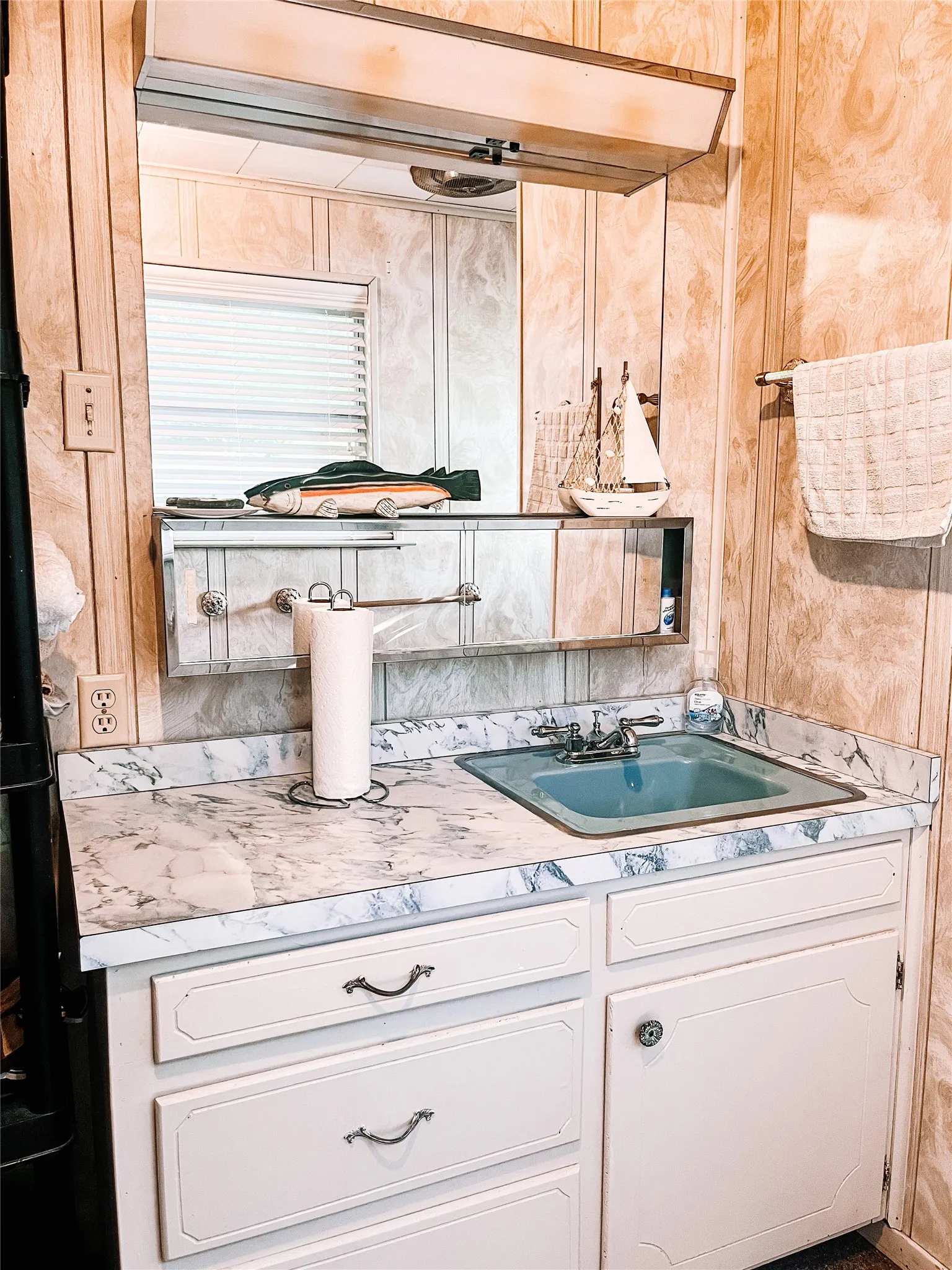 Single Family Residence For Sale in Palo Pinto County , 2037 Harris Drive, Graford, Texas 76449, 2 Bedrooms, 1 Bathroom, Garage spaces, 1,208 Sqft, built in 0, Preowned, Price $790,000, mls#21258836, Real Estate Agent in Graford, Homes For Sale in Palo Pinto county, Homes For Sale in Graford, Realtor in Graford Texas, Real Estate Brokerage Independent Realty Texas, Luminita Cordes Realtor