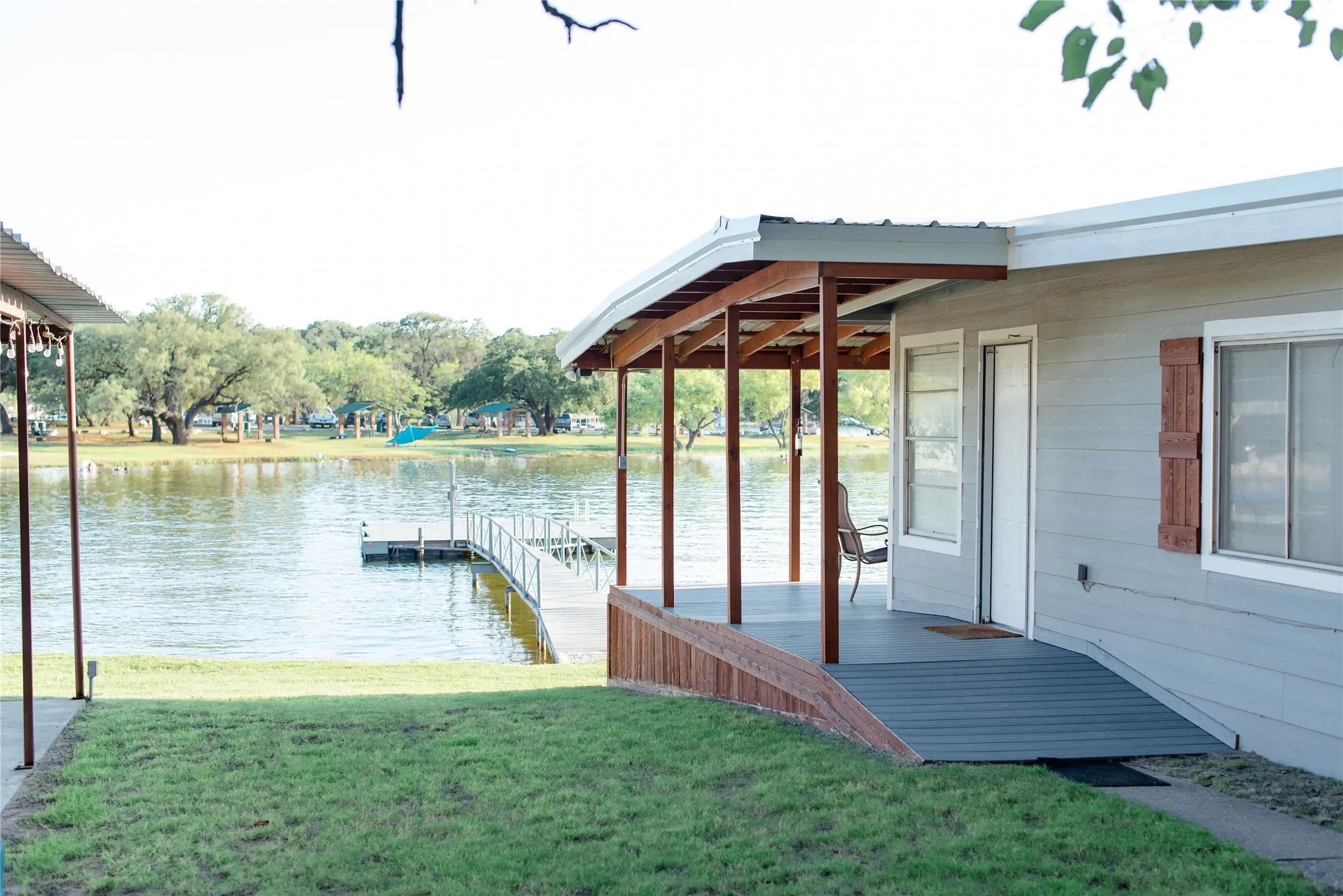 Single Family Residence For Sale in Palo Pinto County , 2037 Harris Drive, Graford, Texas 76449, 2 Bedrooms, 1 Bathroom, Garage spaces, 1,208 Sqft, built in 0, Preowned, Price $790,000, mls#21258836, Real Estate Agent in Graford, Homes For Sale in Palo Pinto county, Homes For Sale in Graford, Realtor in Graford Texas, Real Estate Brokerage Independent Realty Texas, Luminita Cordes Realtor