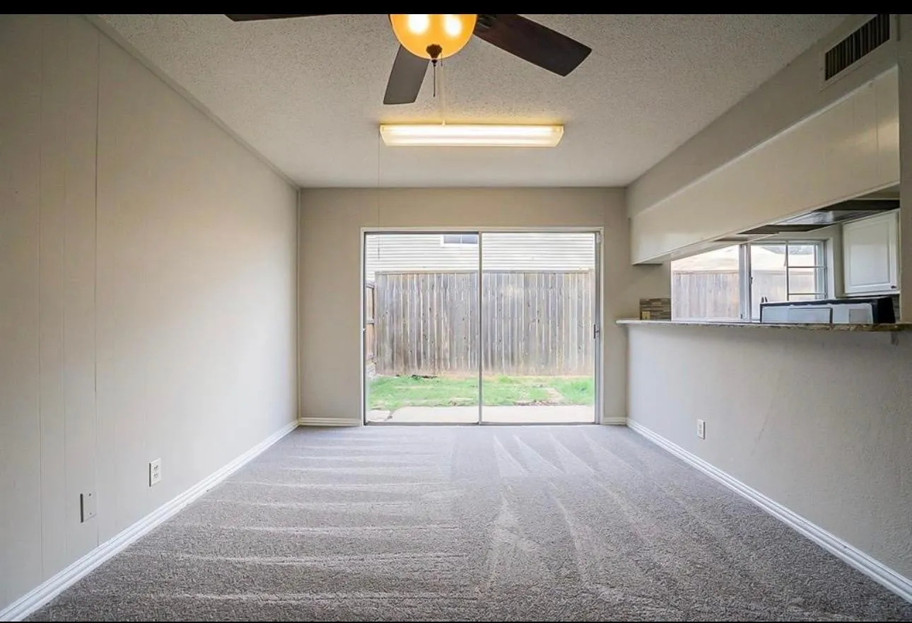 Single Family Residence For Sale in Dallas County , 735 Valiant Circle, Garland, Texas 75043, 3 Bedroom, 2 Bathroom, Garage spaces, 1,472 Sqft, built in 1972, Preowned, Price $200,000, mls#21262008, Real Estate Agent in Garland, Homes For Sale in Dallas county, Homes For Sale in Garland, Realtor in Garland Texas, Real Estate Brokerage Independent Realty Texas, Luminita Cordes Realtor