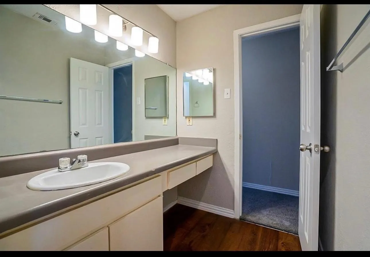 Single Family Residence For Sale in Dallas County , 735 Valiant Circle, Garland, Texas 75043, 3 Bedroom, 2 Bathroom, Garage spaces, 1,472 Sqft, built in 1972, Preowned, Price $200,000, mls#21262008, Real Estate Agent in Garland, Homes For Sale in Dallas county, Homes For Sale in Garland, Realtor in Garland Texas, Real Estate Brokerage Independent Realty Texas, Luminita Cordes Realtor