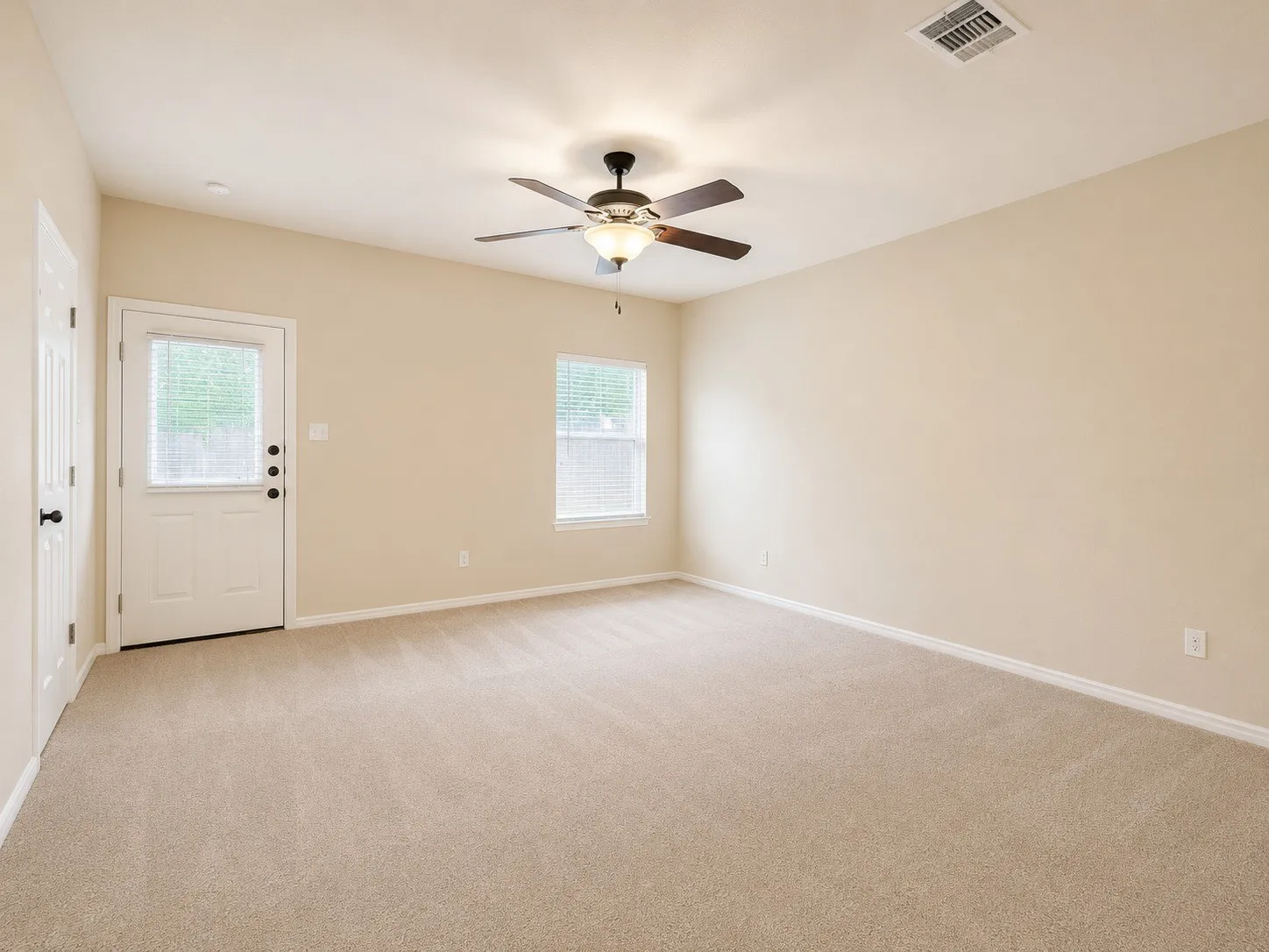 Duplex For Sale in Tarrant County , 1334 Piedmont Drive, Mansfield, Texas 76063, 6 Bedroom, 4 Bathroom, 2 Garage spaces, 2,444 Sqft, built in 2008, mls#21251445, Real Estate Agent in Mansfield, Homes For Sale in Tarrant county, Homes For Sale in Mansfield, Realtor in Mansfield Texas, Real Estate Brokerage Independent Realty Texas, Luminita Cordes Realtor