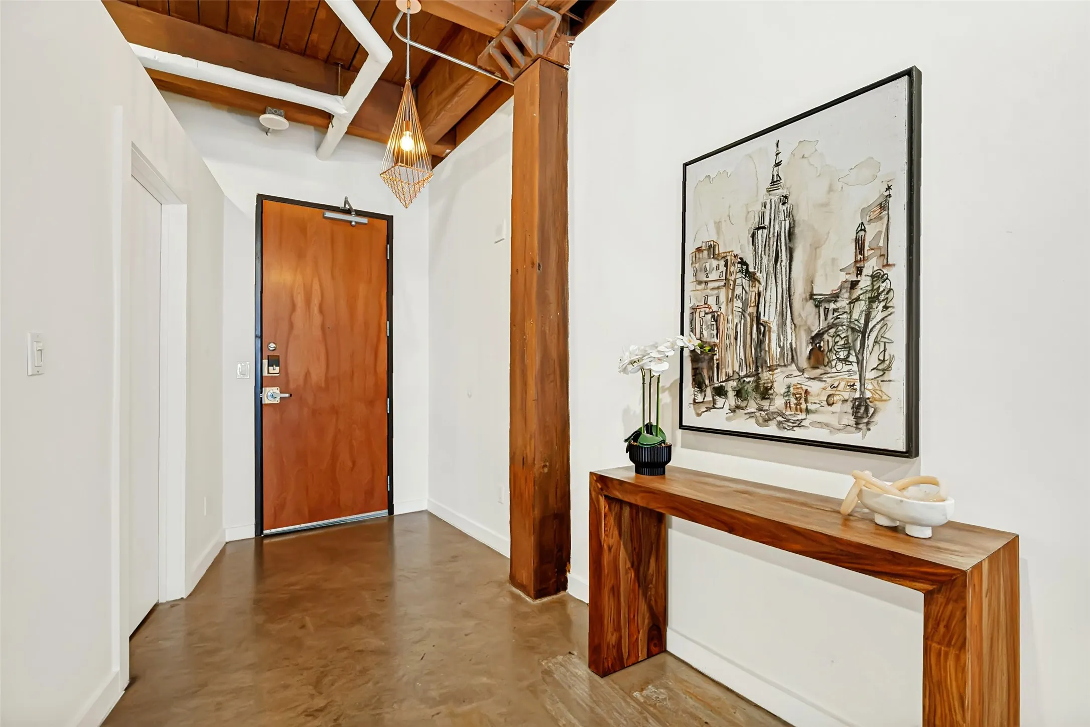 Condominium For Sale in Dallas County , 509 Elm Street 503, Dallas, Texas 75202, 1 Bedroom, 1 Bathroom, Garage spaces, 845 Sqft, built in 1930, Preowned, mls#21258797, Real Estate Agent in Dallas, Homes For Sale in Dallas county, Homes For Sale in Dallas, Realtor in Dallas Texas, Real Estate Brokerage Independent Realty Texas, Luminita Cordes Realtor