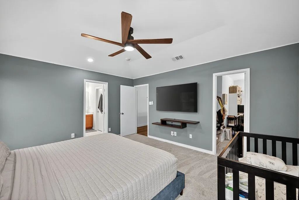 Townhouse For Sale in Collin County , 2240 Oklahoma Avenue, Plano, Texas 75074, 3 Bedroom, 3 Bathroom, 2 Garage spaces, 1,692 Sqft, built in 2008, Preowned, Price $399,000, mls#21253836, Real Estate Agent in Plano, Homes For Sale in Collin county, Homes For Sale in Plano, Realtor in Plano Texas, Real Estate Brokerage Independent Realty Texas, Luminita Cordes Realtor