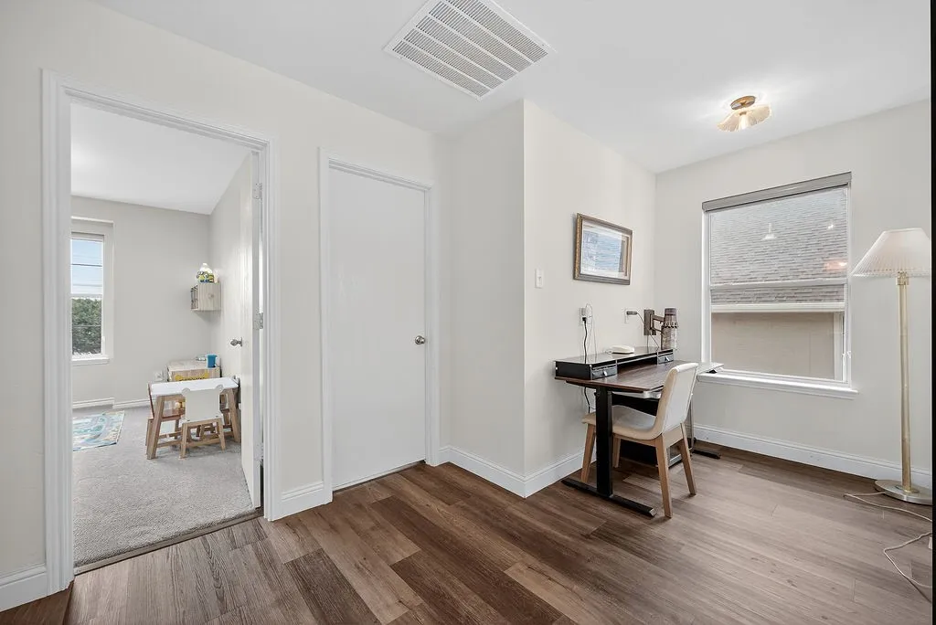 Townhouse For Sale in Collin County , 2240 Oklahoma Avenue, Plano, Texas 75074, 3 Bedroom, 3 Bathroom, 2 Garage spaces, 1,692 Sqft, built in 2008, Preowned, Price $399,000, mls#21253836, Real Estate Agent in Plano, Homes For Sale in Collin county, Homes For Sale in Plano, Realtor in Plano Texas, Real Estate Brokerage Independent Realty Texas, Luminita Cordes Realtor