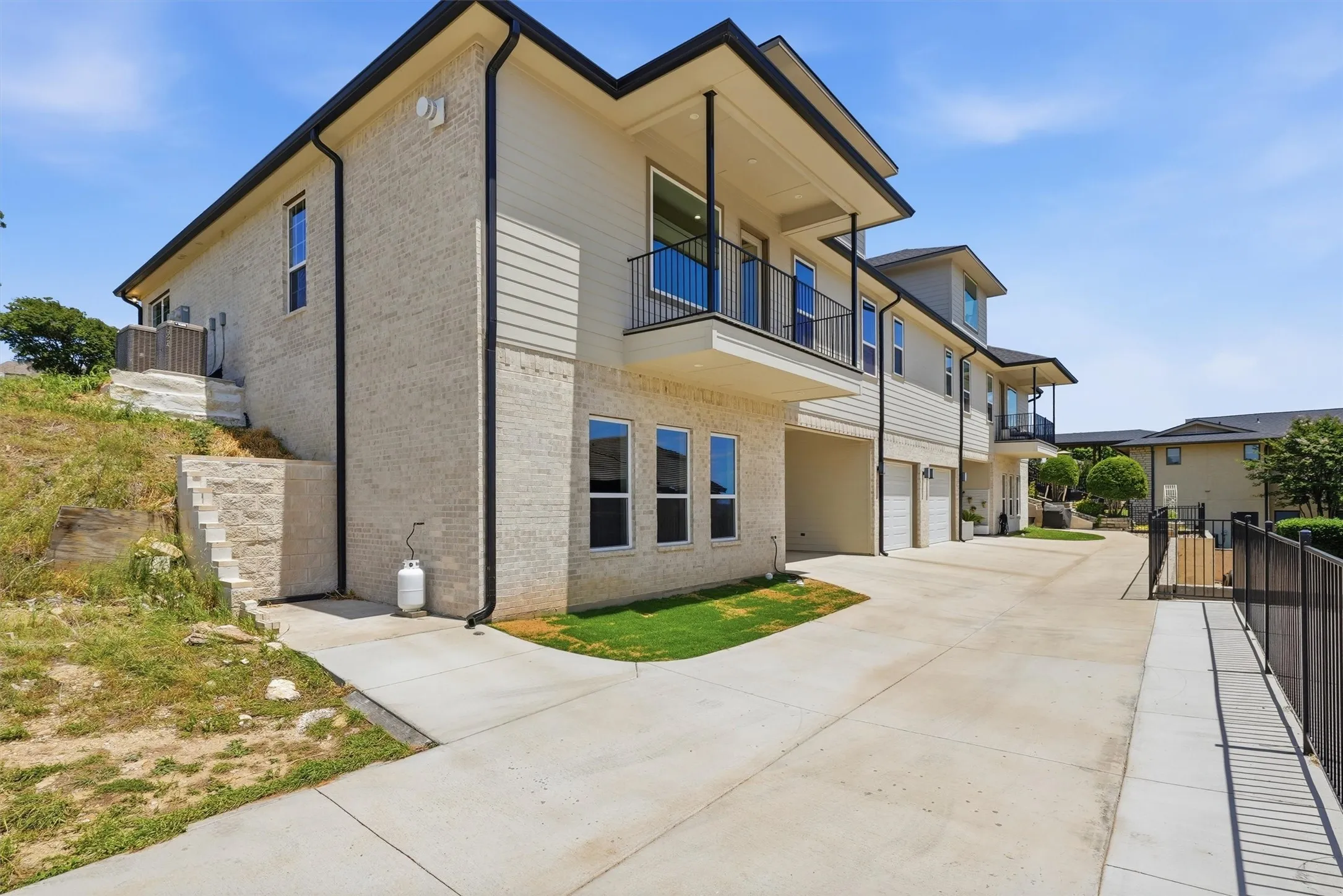 Townhouse For Sale in Hood County , 5126 Country Club Drive, Granbury, Texas 76049, 4 Bedroom, 4 Bathroom, 3 Garage spaces, 3,060 Sqft, built in 2026, New Construction - Complete, mls#21260083, Real Estate Agent in Granbury, Homes For Sale in Hood county, Homes For Sale in Granbury, Realtor in Granbury Texas, Real Estate Brokerage Independent Realty Texas, Luminita Cordes Realtor