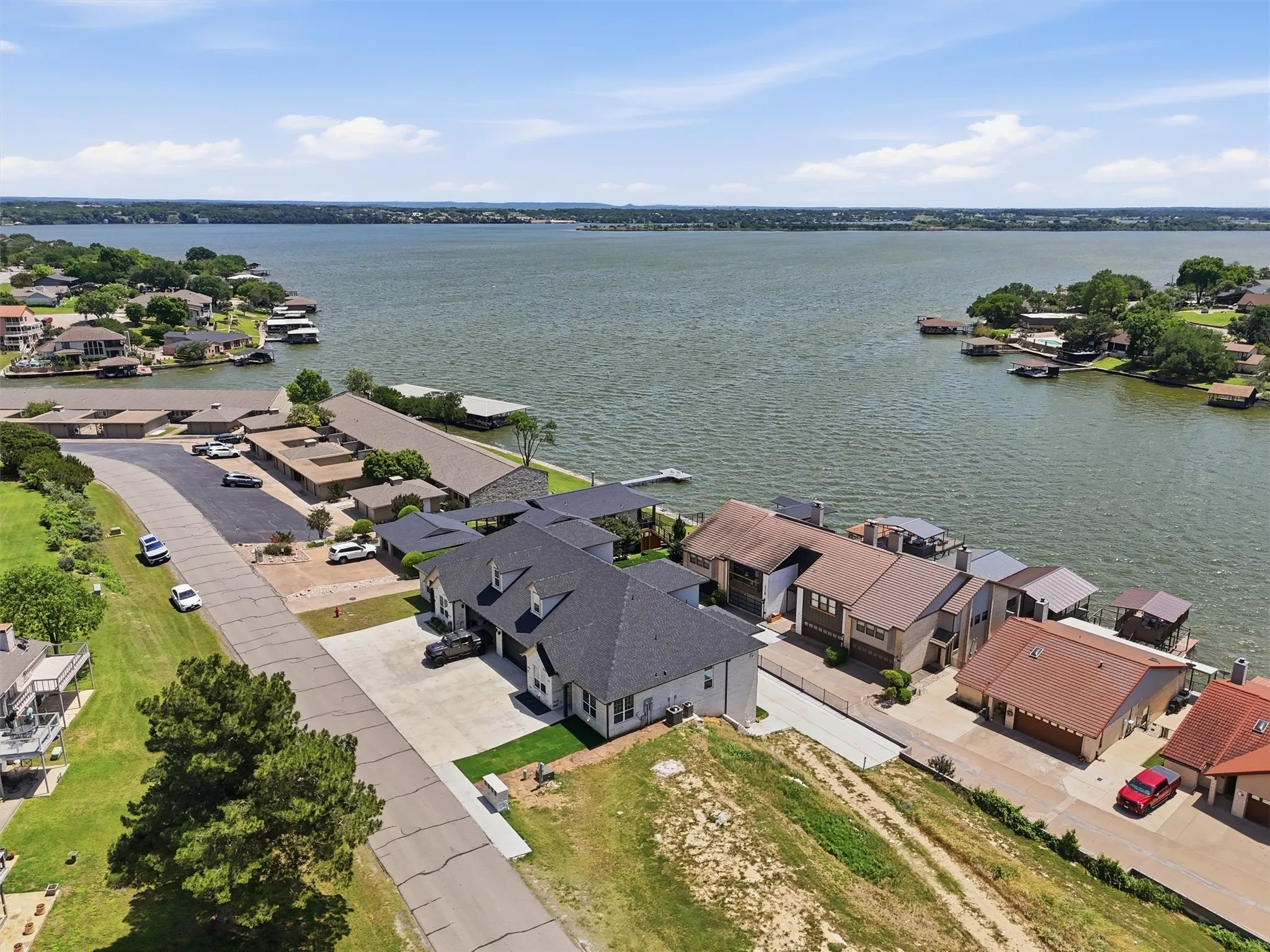 Townhouse For Sale in Hood County , 5126 Country Club Drive, Granbury, Texas 76049, 4 Bedroom, 4 Bathroom, 3 Garage spaces, 3,060 Sqft, built in 2026, New Construction - Complete, mls#21260083, Real Estate Agent in Granbury, Homes For Sale in Hood county, Homes For Sale in Granbury, Realtor in Granbury Texas, Real Estate Brokerage Independent Realty Texas, Luminita Cordes Realtor