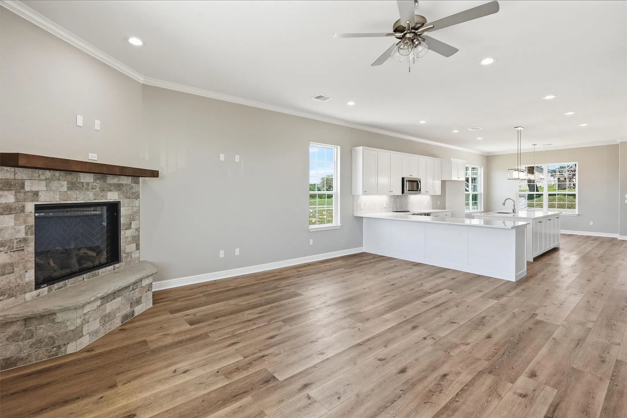 Townhouse For Sale in Hood County , 5126 Country Club Drive, Granbury, Texas 76049, 4 Bedroom, 4 Bathroom, 3 Garage spaces, 3,060 Sqft, built in 2026, New Construction - Complete, mls#21260083, Real Estate Agent in Granbury, Homes For Sale in Hood county, Homes For Sale in Granbury, Realtor in Granbury Texas, Real Estate Brokerage Independent Realty Texas, Luminita Cordes Realtor