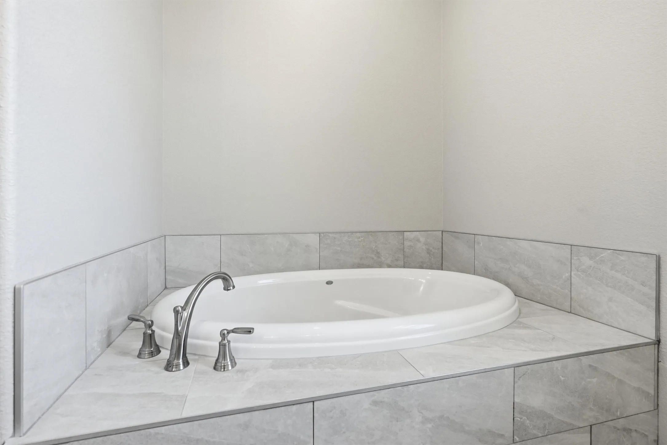 Townhouse For Sale in Hood County , 5126 Country Club Drive, Granbury, Texas 76049, 4 Bedroom, 4 Bathroom, 3 Garage spaces, 3,060 Sqft, built in 2026, New Construction - Complete, mls#21260083, Real Estate Agent in Granbury, Homes For Sale in Hood county, Homes For Sale in Granbury, Realtor in Granbury Texas, Real Estate Brokerage Independent Realty Texas, Luminita Cordes Realtor