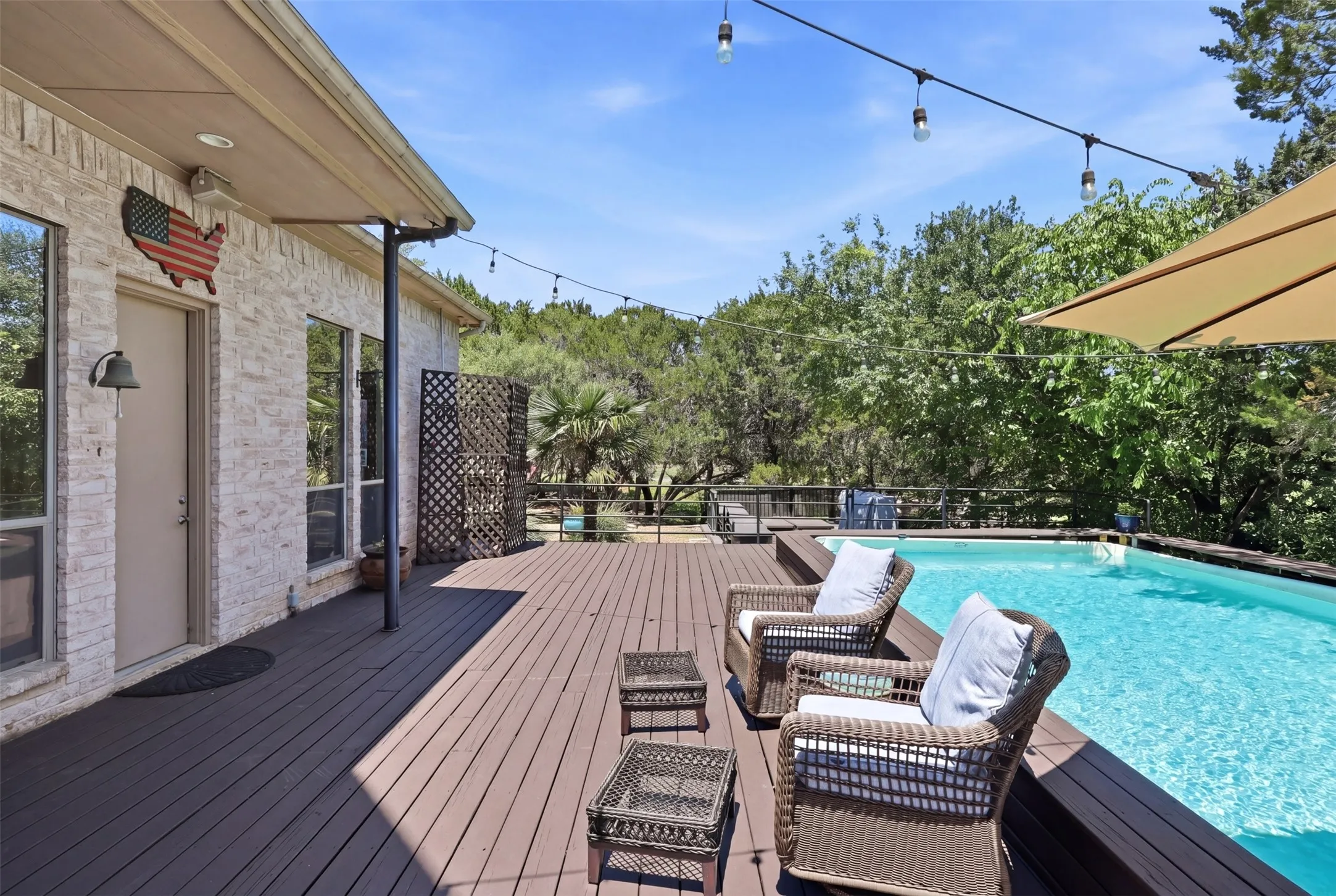 Single Family Residence For Sale in Hood County , 1911 Wigeon Street, Granbury, Texas 76049, 3 Bedroom, 4 Bathroom, 2 Garage spaces, 2,504 Sqft, built in 2004, mls#21261671, Real Estate Agent in Granbury, Homes For Sale in Hood county, Homes For Sale in Granbury, Realtor in Granbury Texas, Real Estate Brokerage Independent Realty Texas, Luminita Cordes Realtor