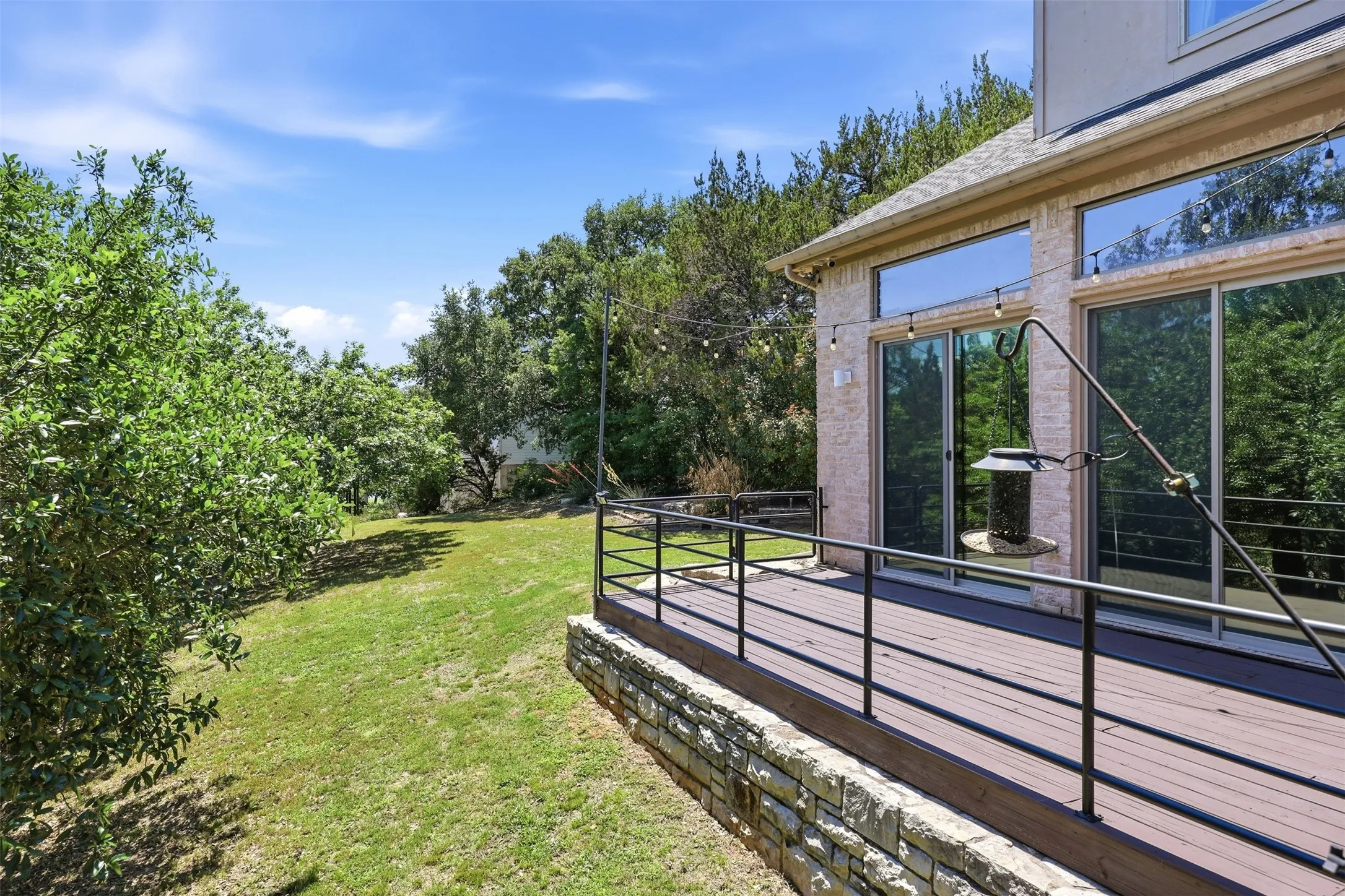 Single Family Residence For Sale in Hood County , 1911 Wigeon Street, Granbury, Texas 76049, 3 Bedroom, 4 Bathroom, 2 Garage spaces, 2,504 Sqft, built in 2004, mls#21261671, Real Estate Agent in Granbury, Homes For Sale in Hood county, Homes For Sale in Granbury, Realtor in Granbury Texas, Real Estate Brokerage Independent Realty Texas, Luminita Cordes Realtor