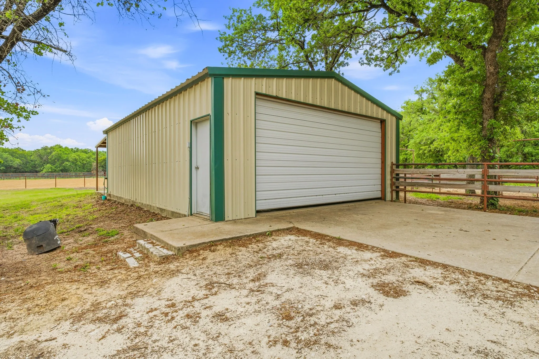 Farm For Sale in Erath County , 6360 County Road 180, Stephenville, Texas 76401, 3 Bedroom, 3 Bathroom, 3 Garage spaces, 4,308 Sqft, built in 2023, New Construction - Complete, mls#21261984, Real Estate Agent in Stephenville, Homes For Sale in Erath county, Homes For Sale in Stephenville, Realtor in Stephenville Texas, Real Estate Brokerage Independent Realty Texas, Luminita Cordes Realtor
