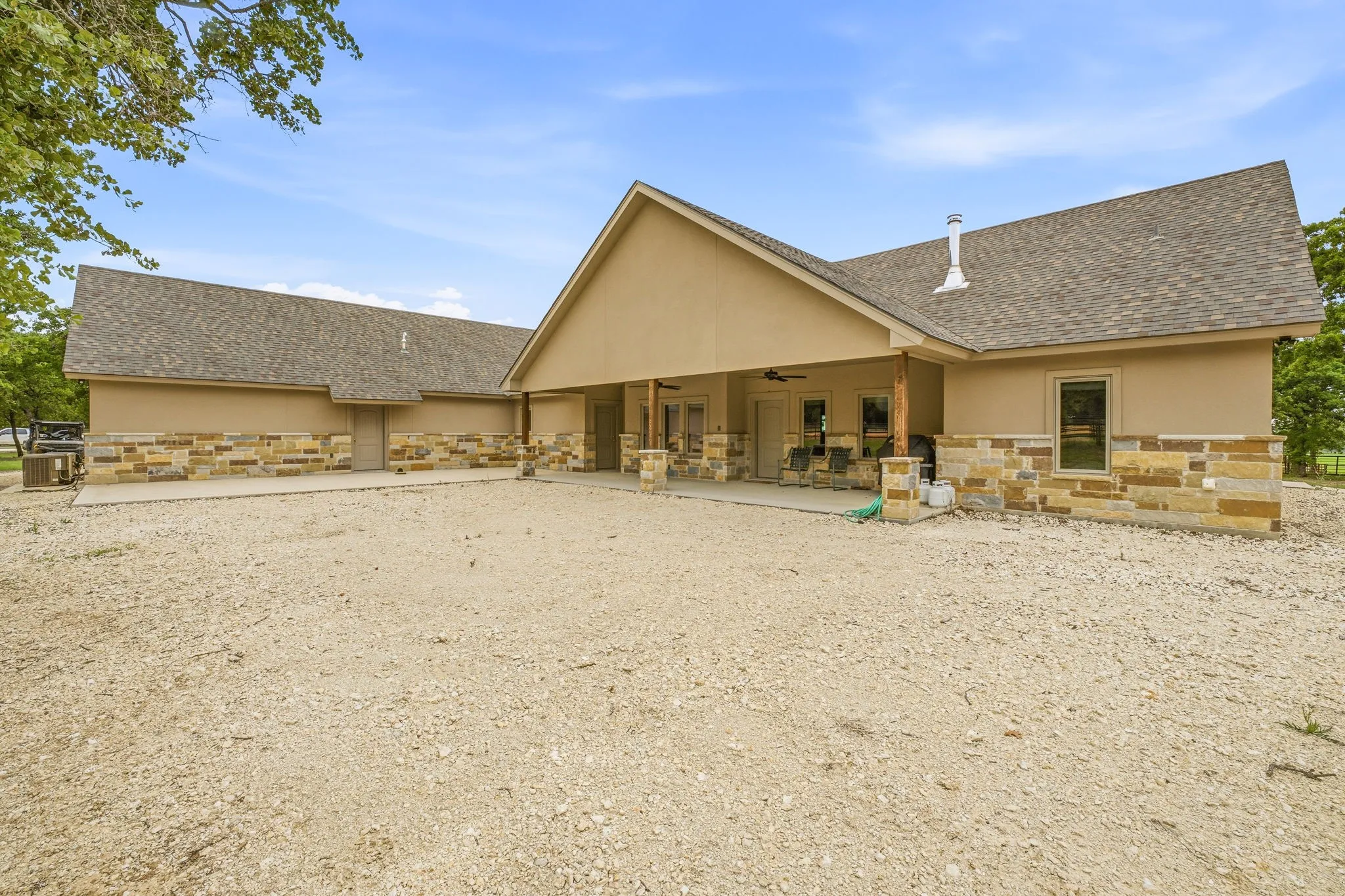 Farm For Sale in Erath County , 6360 County Road 180, Stephenville, Texas 76401, 3 Bedroom, 3 Bathroom, 3 Garage spaces, 4,308 Sqft, built in 2023, New Construction - Complete, mls#21261984, Real Estate Agent in Stephenville, Homes For Sale in Erath county, Homes For Sale in Stephenville, Realtor in Stephenville Texas, Real Estate Brokerage Independent Realty Texas, Luminita Cordes Realtor