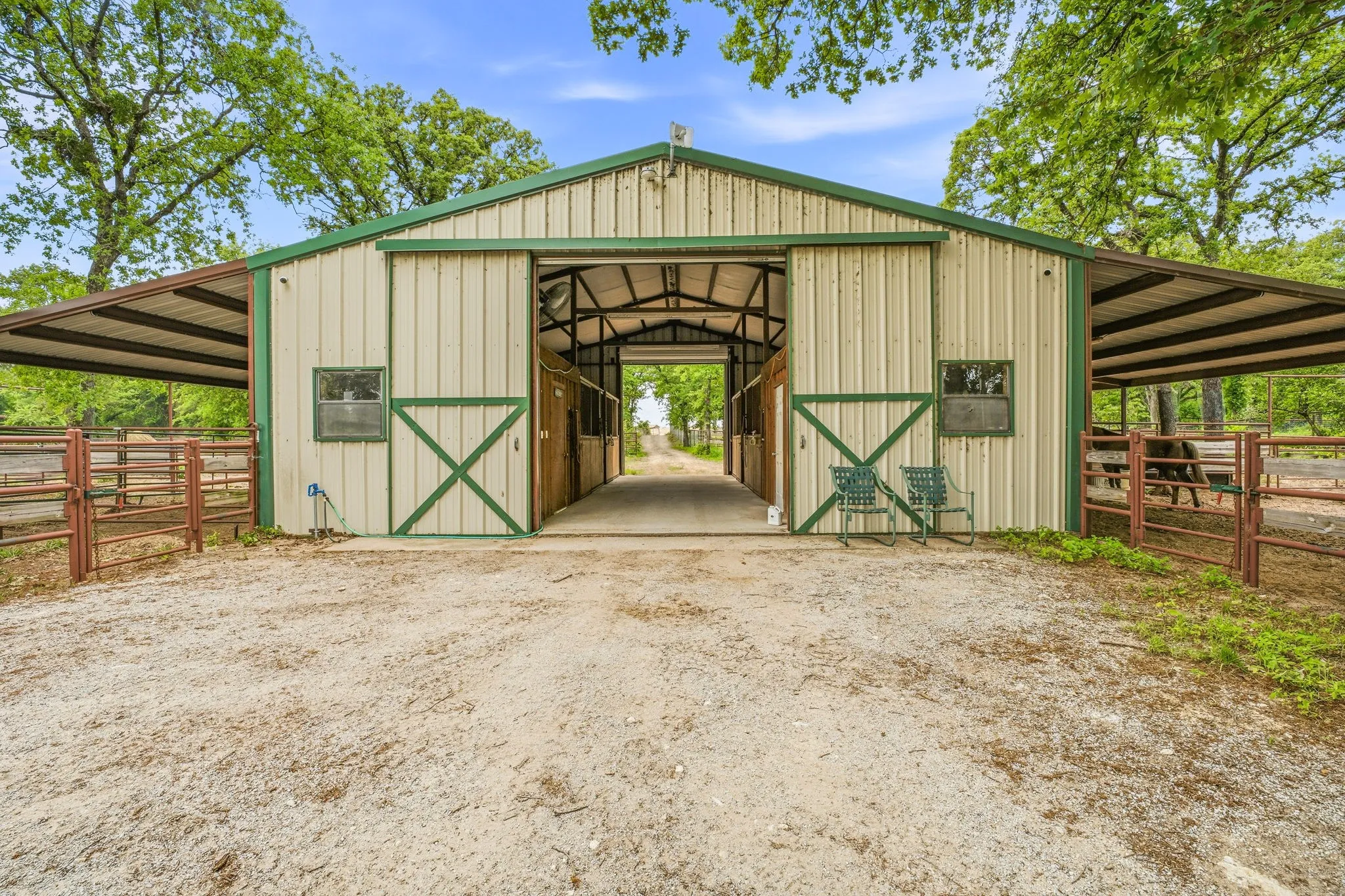 Farm For Sale in Erath County , 6360 County Road 180, Stephenville, Texas 76401, 3 Bedroom, 3 Bathroom, 3 Garage spaces, 4,308 Sqft, built in 2023, New Construction - Complete, mls#21261984, Real Estate Agent in Stephenville, Homes For Sale in Erath county, Homes For Sale in Stephenville, Realtor in Stephenville Texas, Real Estate Brokerage Independent Realty Texas, Luminita Cordes Realtor