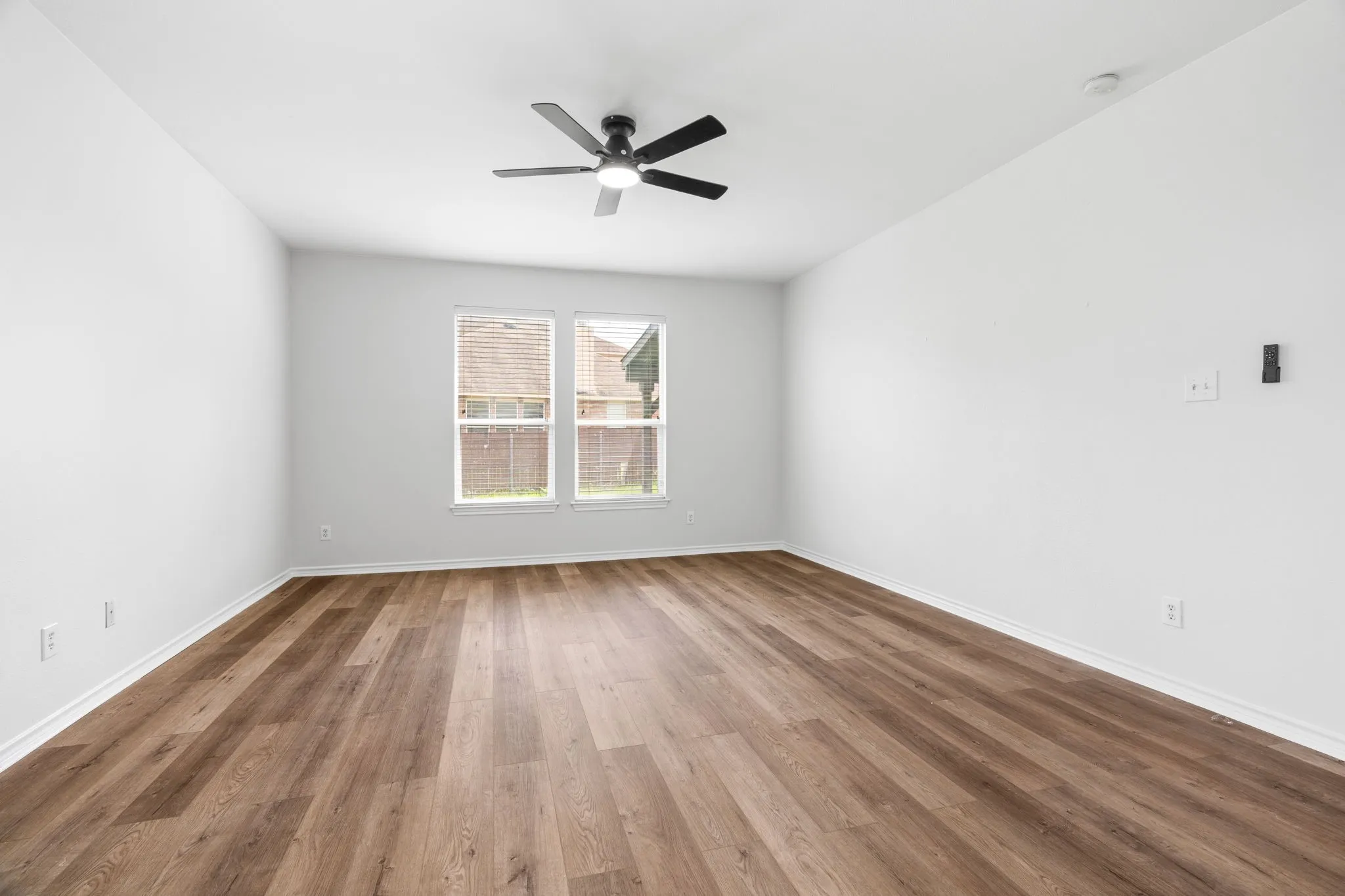 Single Family Residence For Sale in Dallas County , 1738 Rock Ridge Drive, Cedar Hill, Texas 75104, 5 Bedrooms, 4 Bathrooms, 2 Garage spaces, 4,106 Sqft, built in 2006, Price $475,000, mls#21260818, Real Estate Agent in Cedar Hill, Homes For Sale in Dallas county, Homes For Sale in Cedar Hill, Realtor in Cedar Hill Texas, Real Estate Brokerage Independent Realty Texas, Luminita Cordes Realtor
