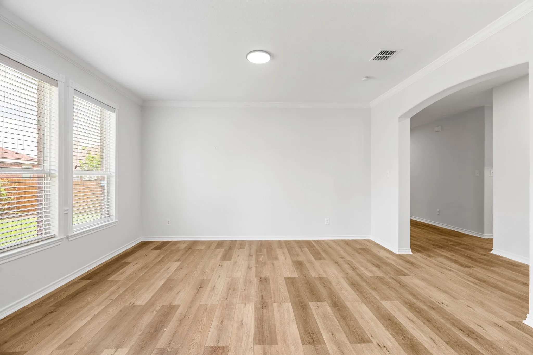 Single Family Residence For Sale in Dallas County , 1738 Rock Ridge Drive, Cedar Hill, Texas 75104, 5 Bedrooms, 4 Bathrooms, 2 Garage spaces, 4,106 Sqft, built in 2006, Price $475,000, mls#21260818, Real Estate Agent in Cedar Hill, Homes For Sale in Dallas county, Homes For Sale in Cedar Hill, Realtor in Cedar Hill Texas, Real Estate Brokerage Independent Realty Texas, Luminita Cordes Realtor