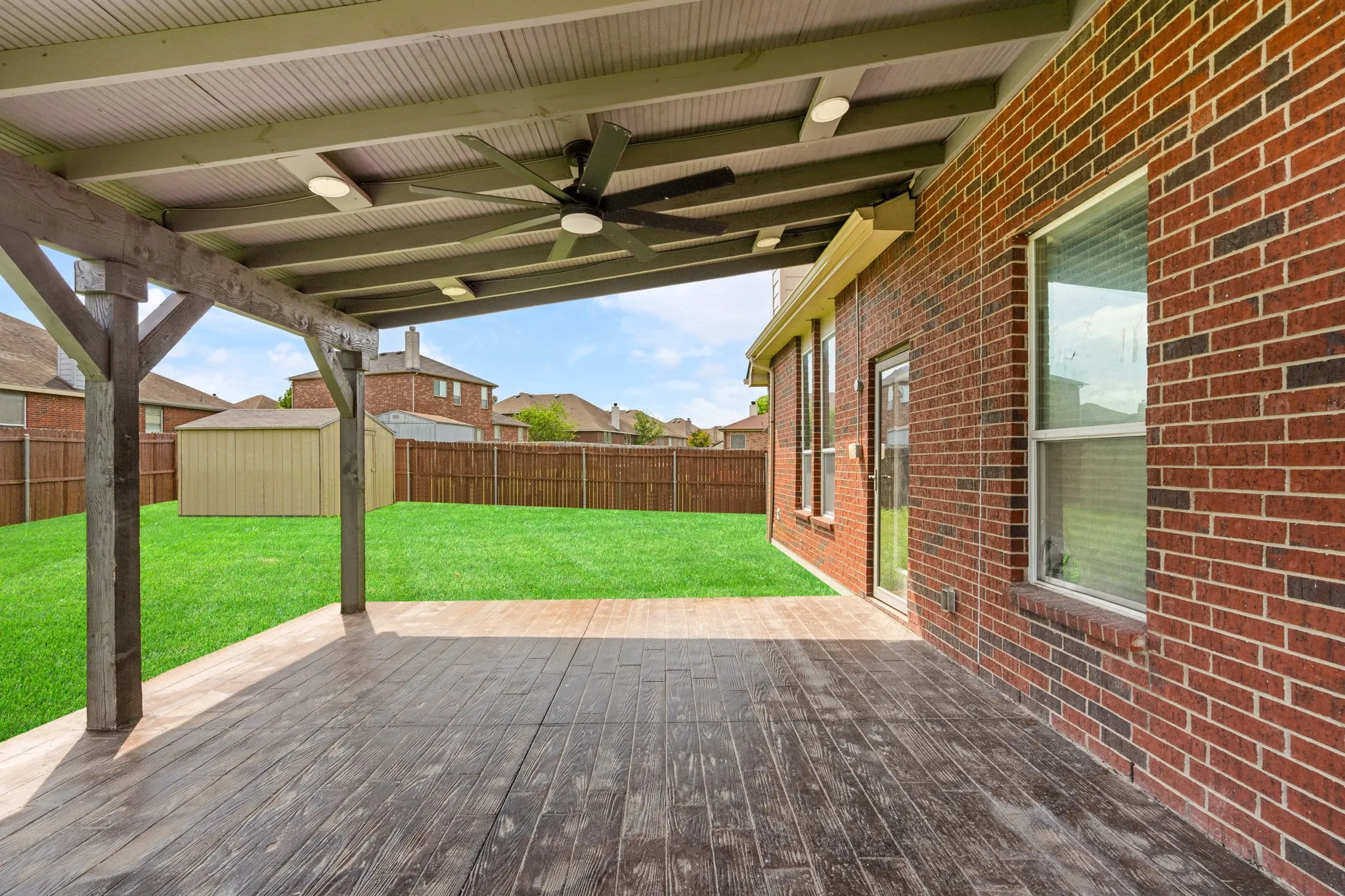 Single Family Residence For Sale in Dallas County , 1738 Rock Ridge Drive, Cedar Hill, Texas 75104, 5 Bedrooms, 4 Bathrooms, 2 Garage spaces, 4,106 Sqft, built in 2006, Price $475,000, mls#21260818, Real Estate Agent in Cedar Hill, Homes For Sale in Dallas county, Homes For Sale in Cedar Hill, Realtor in Cedar Hill Texas, Real Estate Brokerage Independent Realty Texas, Luminita Cordes Realtor