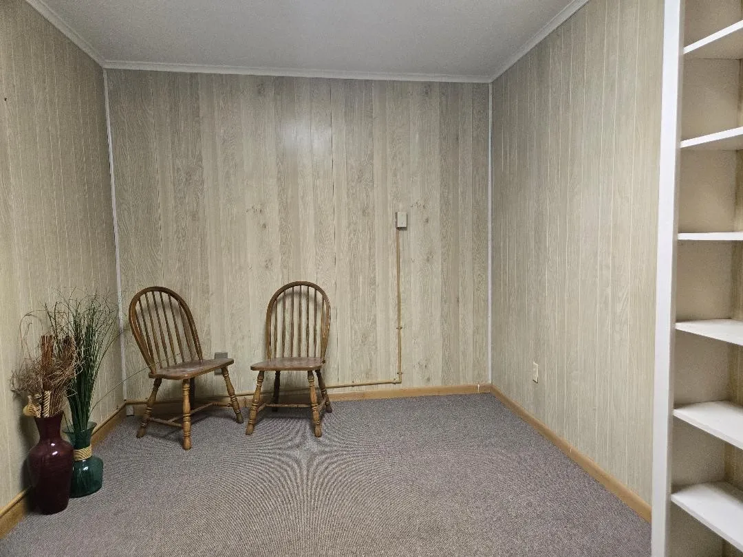 Business For Rent in Navarro County , 417 W Collin Street, Corsicana, Texas 75110, 0, 0, Garage spaces, 0 Sqft, built in 1975, Preowned, Price $1,100, mls#21262150, Real Estate Agent in Corsicana, Homes For Rent in Navarro county, Homes For Rent in Corsicana, Realtor in Corsicana Texas, Real Estate Brokerage Independent Realty Texas, Luminita Cordes Realtor