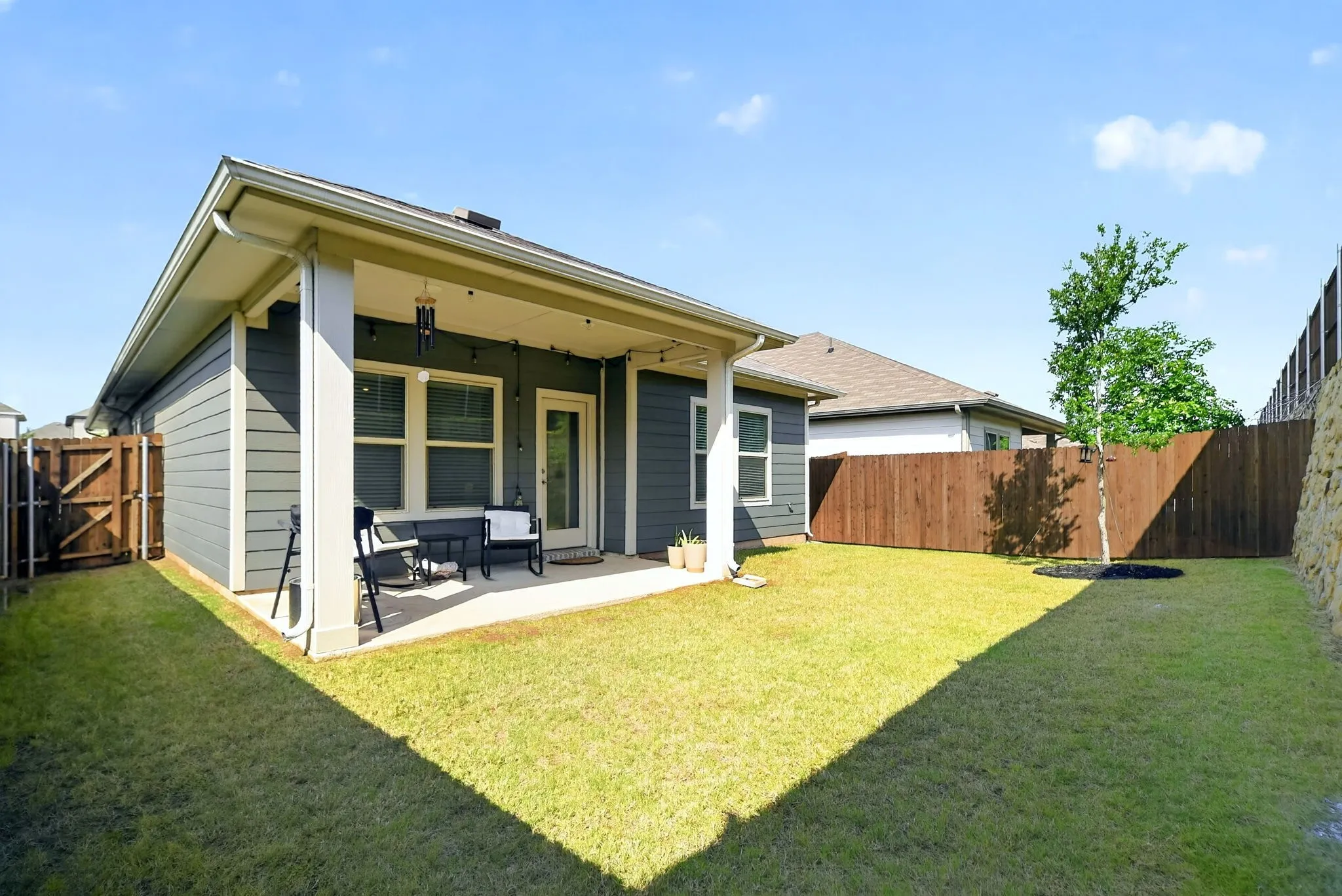 Single Family Residence For Sale in Kaufman County , 2230 Cliff Springs Drive, Forney, Texas 75126, 3 Bedrooms, 2 Bathrooms, 2 Garage spaces, 1,498 Sqft, built in 2023, Preowned, Price $274,000, mls#21258014, Real Estate Agent in Forney, Homes For Sale in Kaufman county, Homes For Sale in Forney, Realtor in Forney Texas, Real Estate Brokerage Independent Realty Texas, Luminita Cordes Realtor