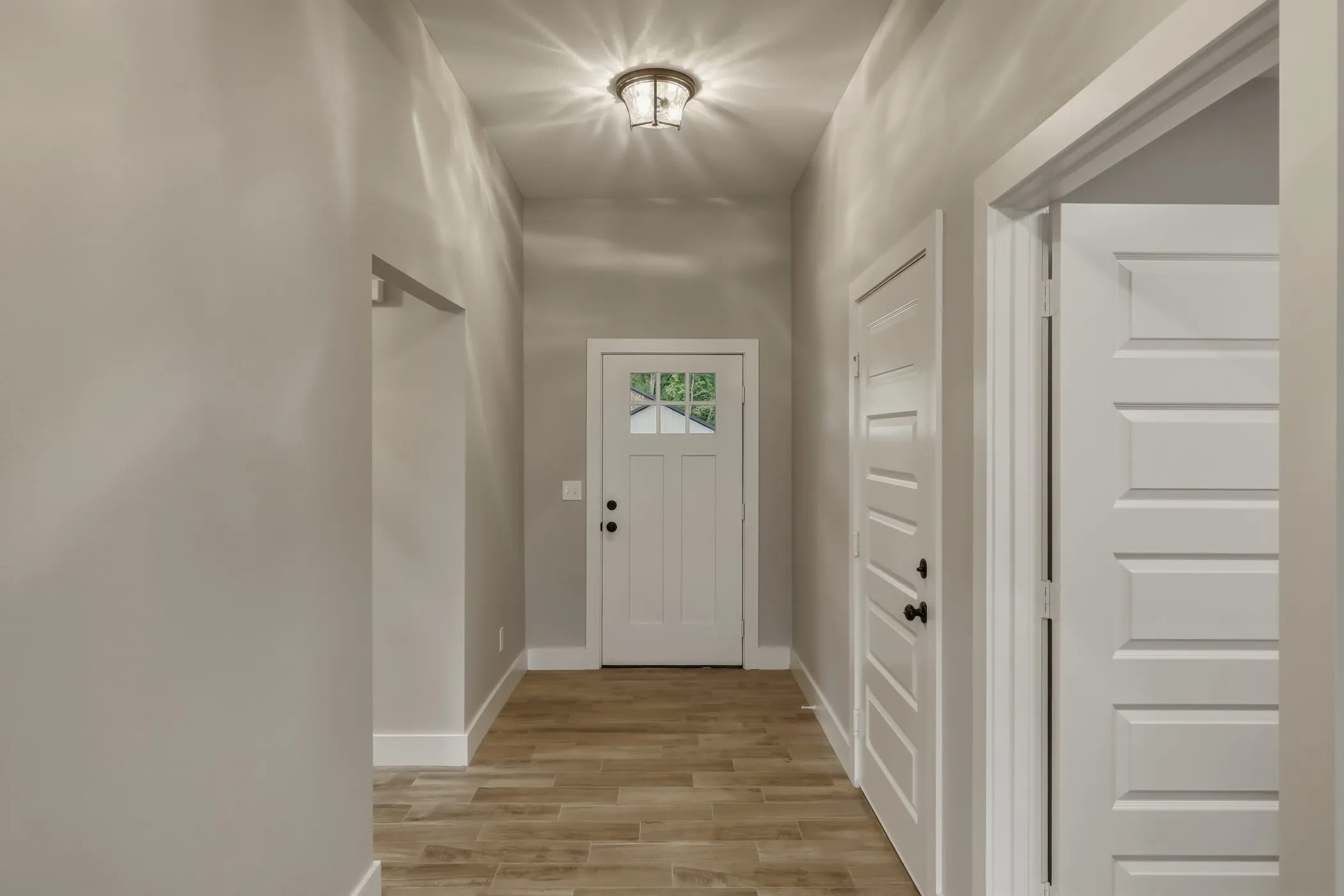 Single Family Residence For Sale in Smith County , 16221 Crossing Circle, Lindale, Texas 75771, 3 Bedroom, 2 Bathroom, 2 Garage spaces, 1,700 Sqft, built in 2023, mls#21262203, Real Estate Agent in Lindale, Homes For Sale in Smith county, Homes For Sale in Lindale, Realtor in Lindale Texas, Real Estate Brokerage Independent Realty Texas, Luminita Cordes Realtor