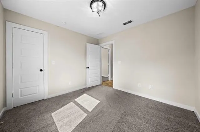 Single Family Residence For Sale in Smith County , 16221 Crossing Circle, Lindale, Texas 75771, 3 Bedroom, 2 Bathroom, 2 Garage spaces, 1,700 Sqft, built in 2023, mls#21262203, Real Estate Agent in Lindale, Homes For Sale in Smith county, Homes For Sale in Lindale, Realtor in Lindale Texas, Real Estate Brokerage Independent Realty Texas, Luminita Cordes Realtor